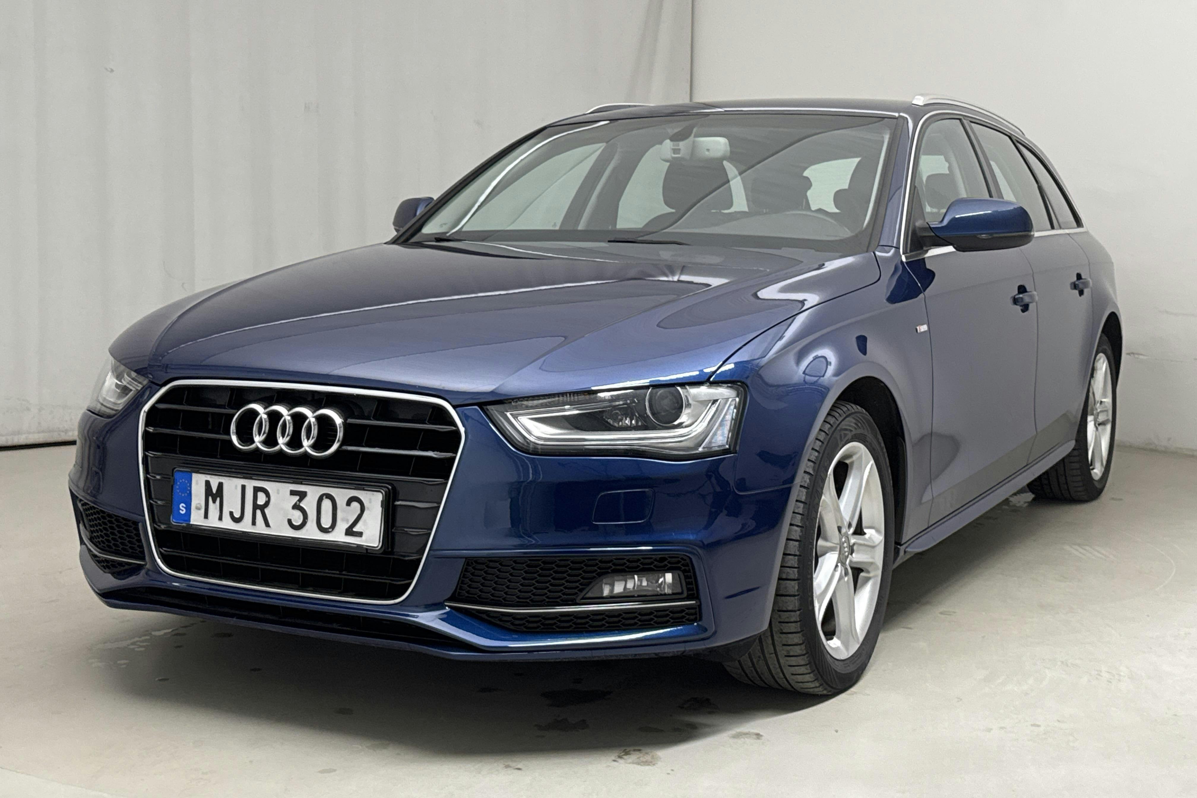 Audi A4 2.0 TDI clean diesel Avant (150hk) - 171 520 km - Automatic - blue - 2015