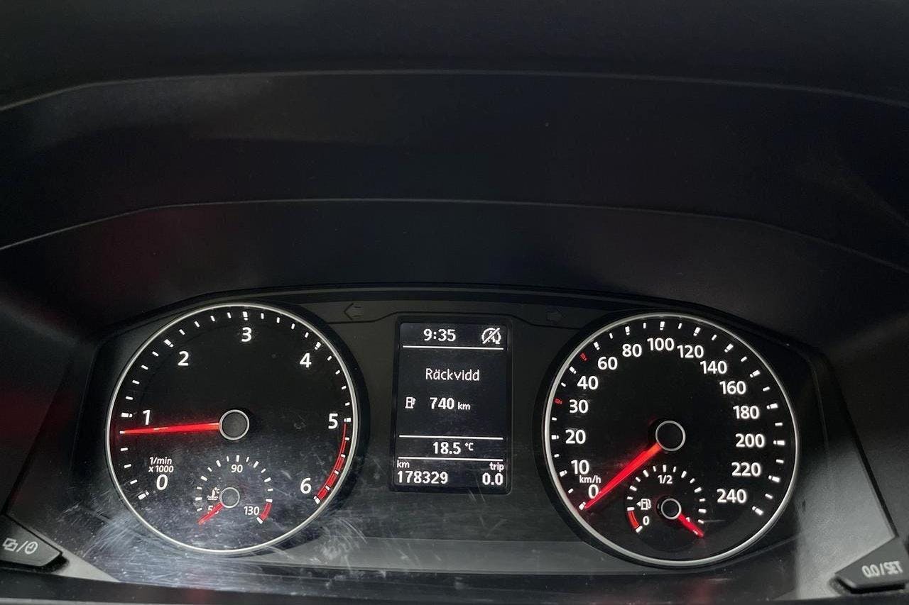 VW Transporter T6 2.0 TDI BMT Skåp 4MOTION (150hk) - 17 833 mil - Manuell - vit - 2019