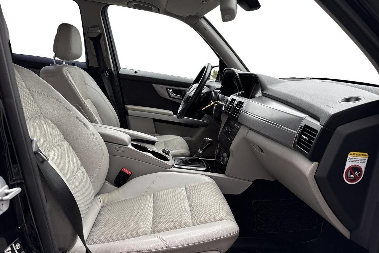 Mercedes GLK 320 CDI (224hk) - 25 961 mil - Automat - svart - 2009