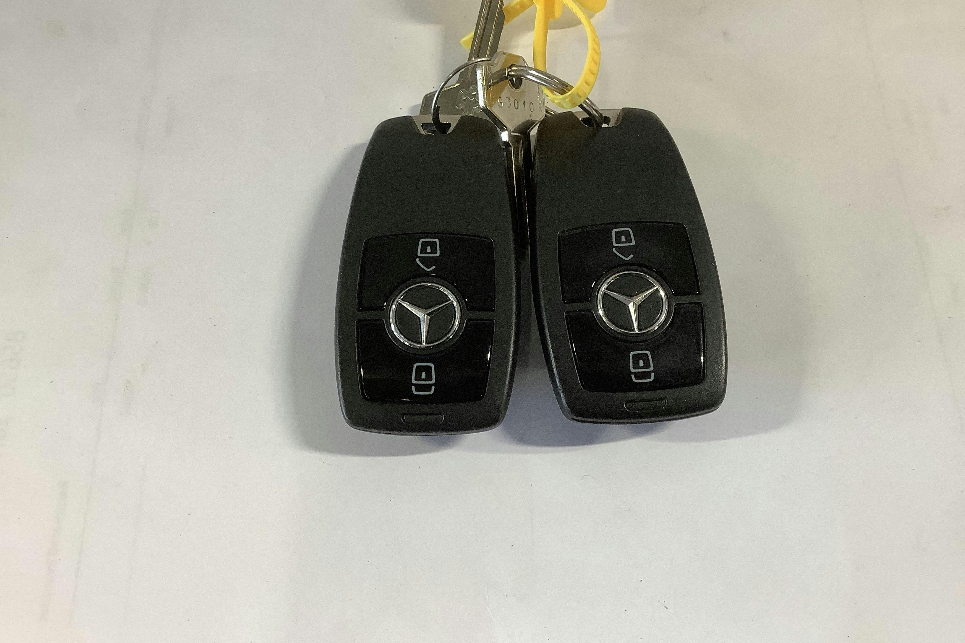 Mercedes Sprinter 316 CDI Volymskåp RWD (163hk) - 30 401 mil - Automat - vit - 2019