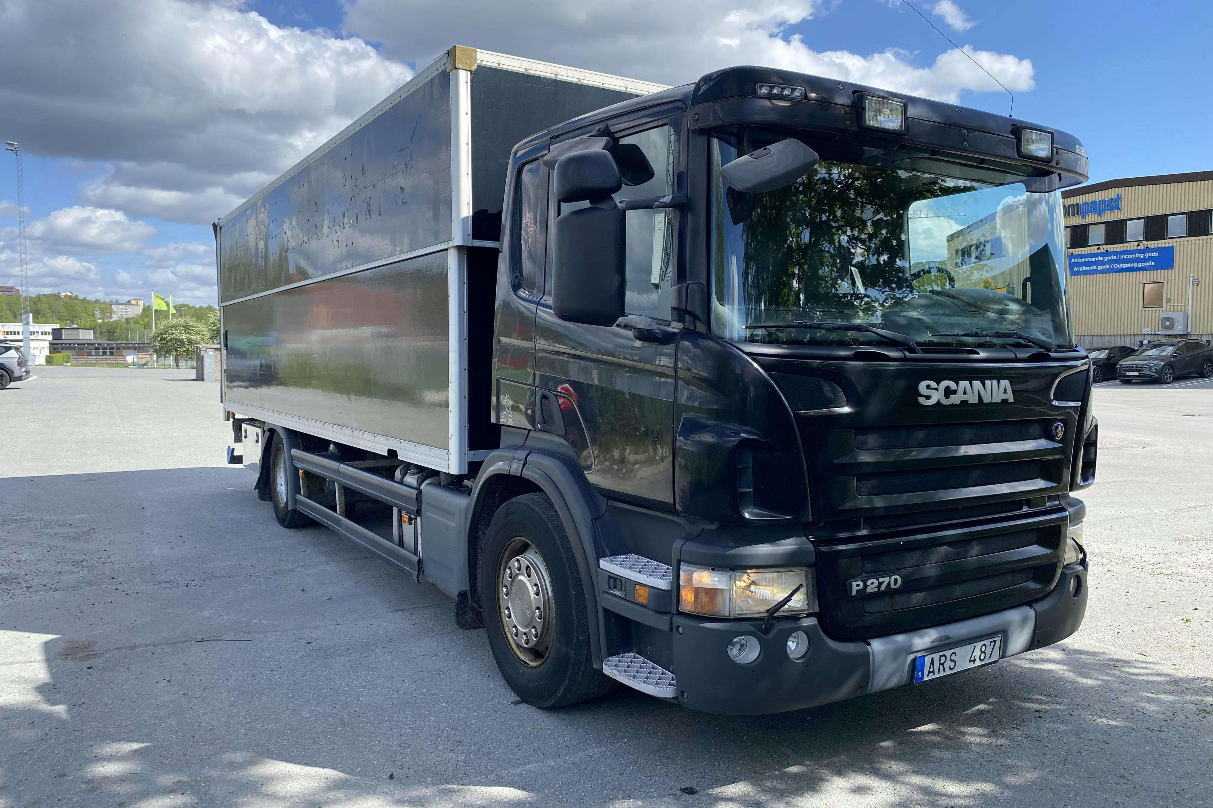 SCANIA P270 - 275 110 km - Automat - svart - 2008