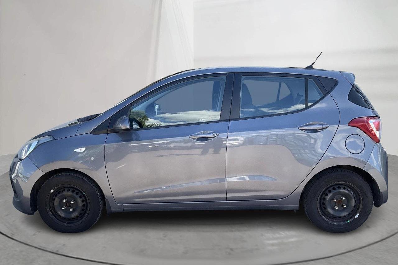 Hyundai i10 1.0 (66hk) - 10 464 mil - Manuell - Dark Grey - 2015