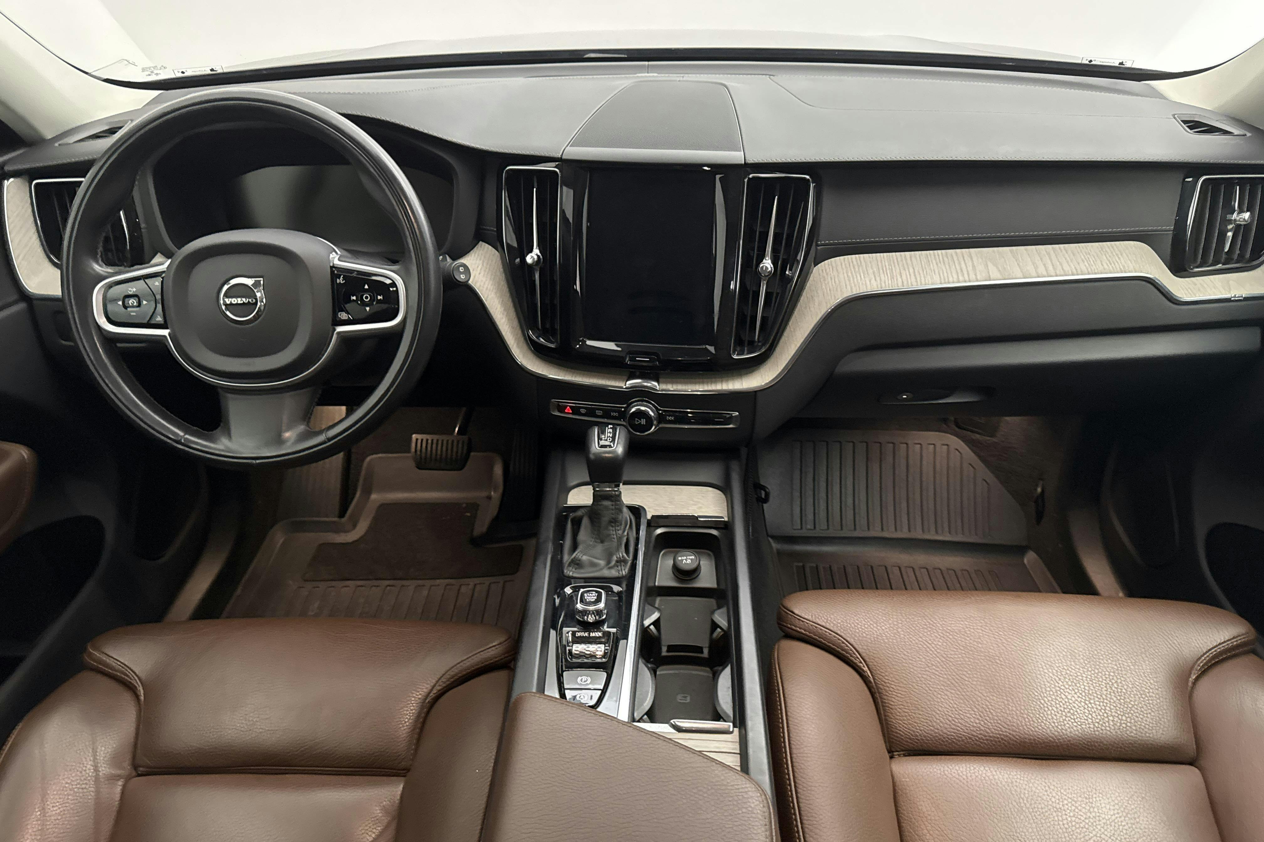 Volvo XC60 D4 AWD (190hk) - 10 735 mil - Automat - Dark Brown - 2019