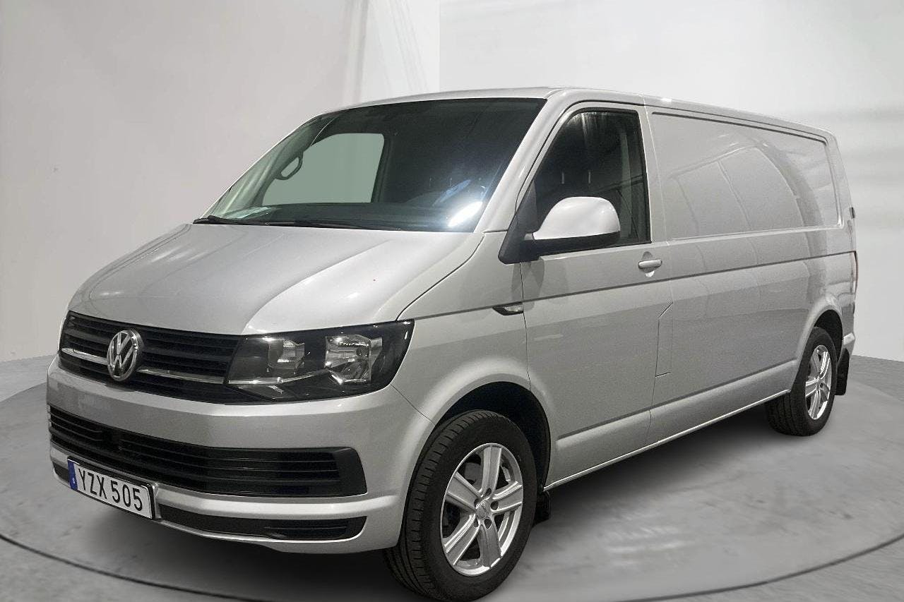 VW Transporter T6 2.0 TDI BMT Skåp (150hk) - 109 520 km - Automatyczna - srebro - 2018