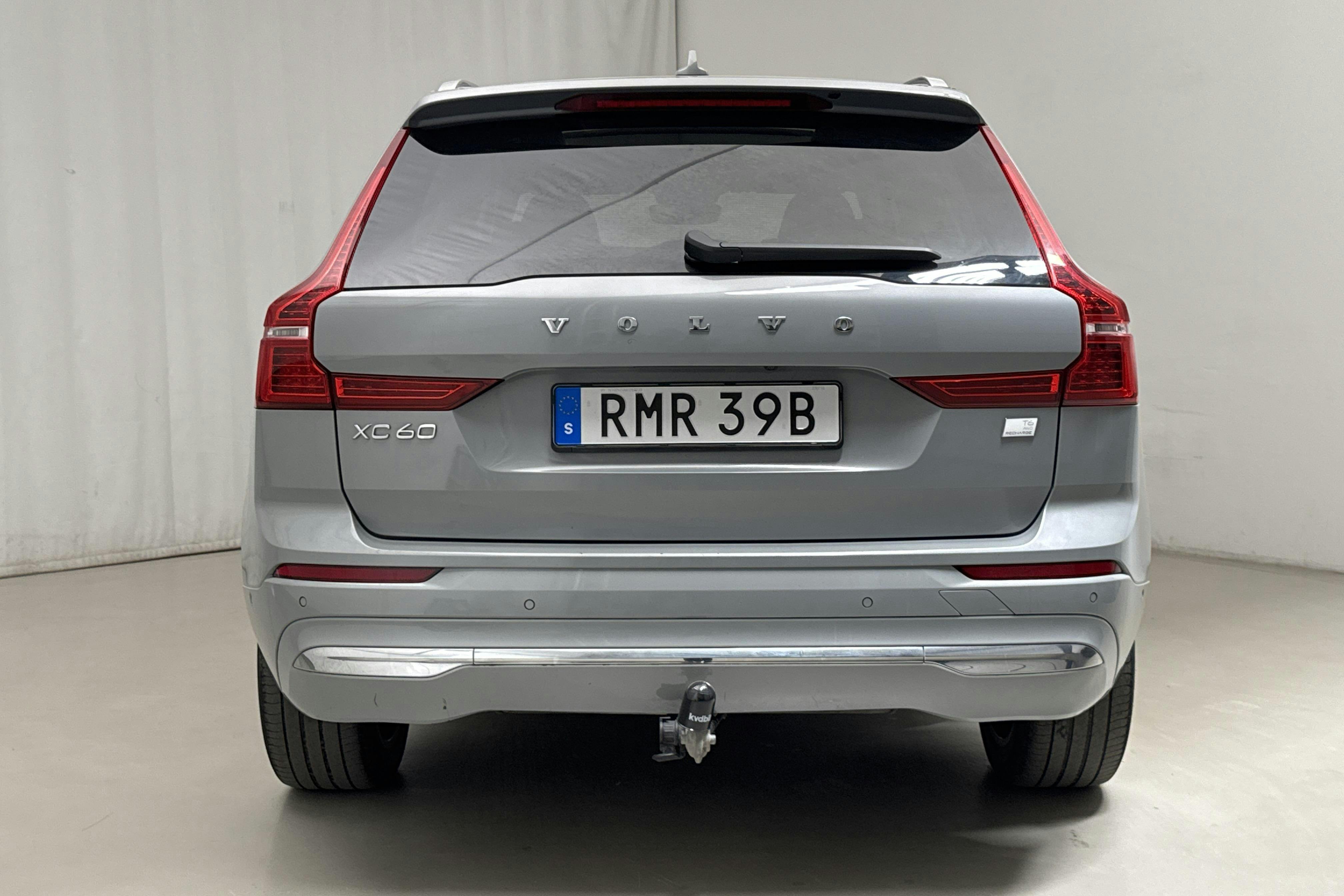 Volvo XC60 T6 AWD Recharge (350hk) - 11 202 mil - Automat - grå - 2024