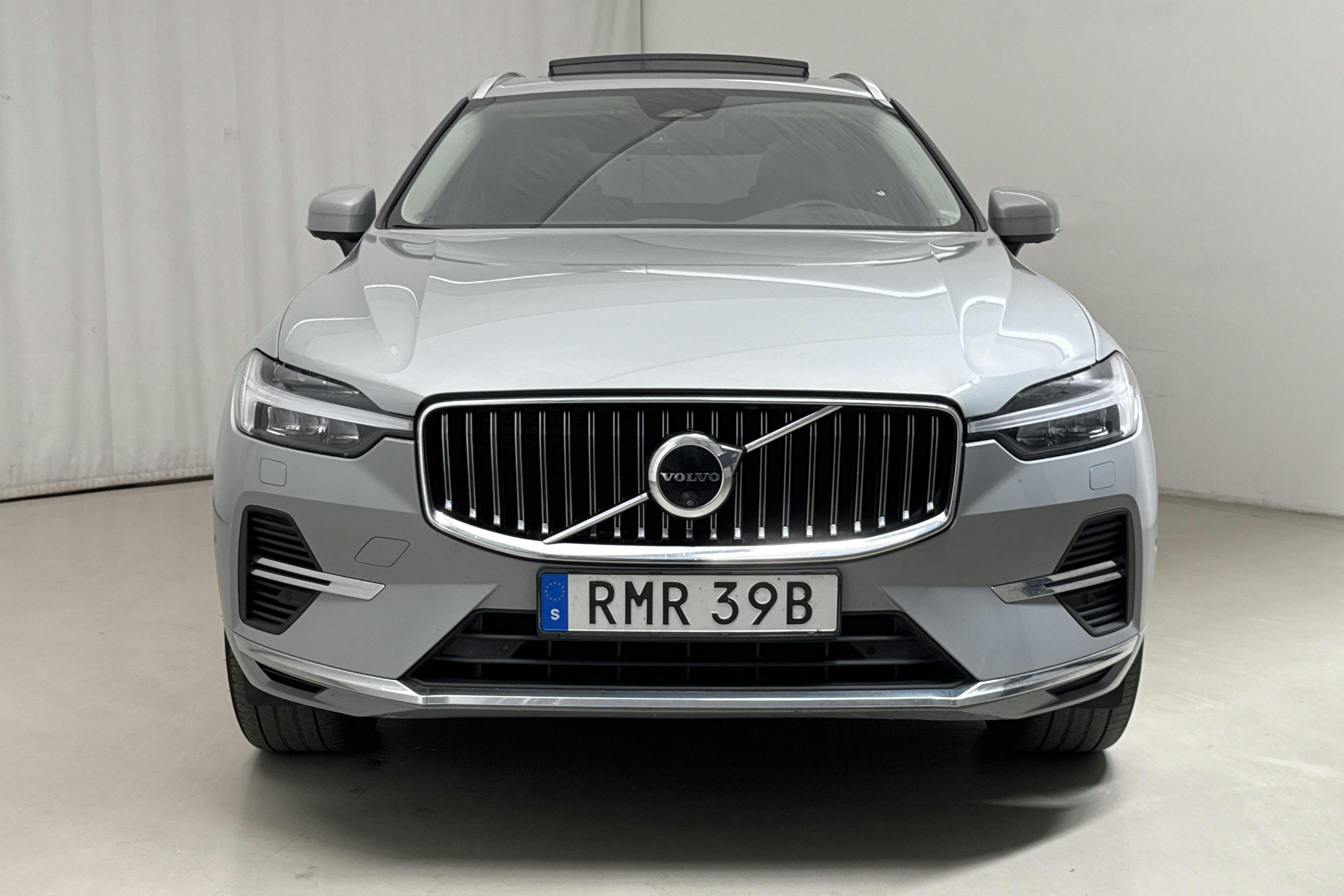 Volvo XC60 T6 AWD Recharge (350hk) - 11 202 mil - Automat - grå - 2024