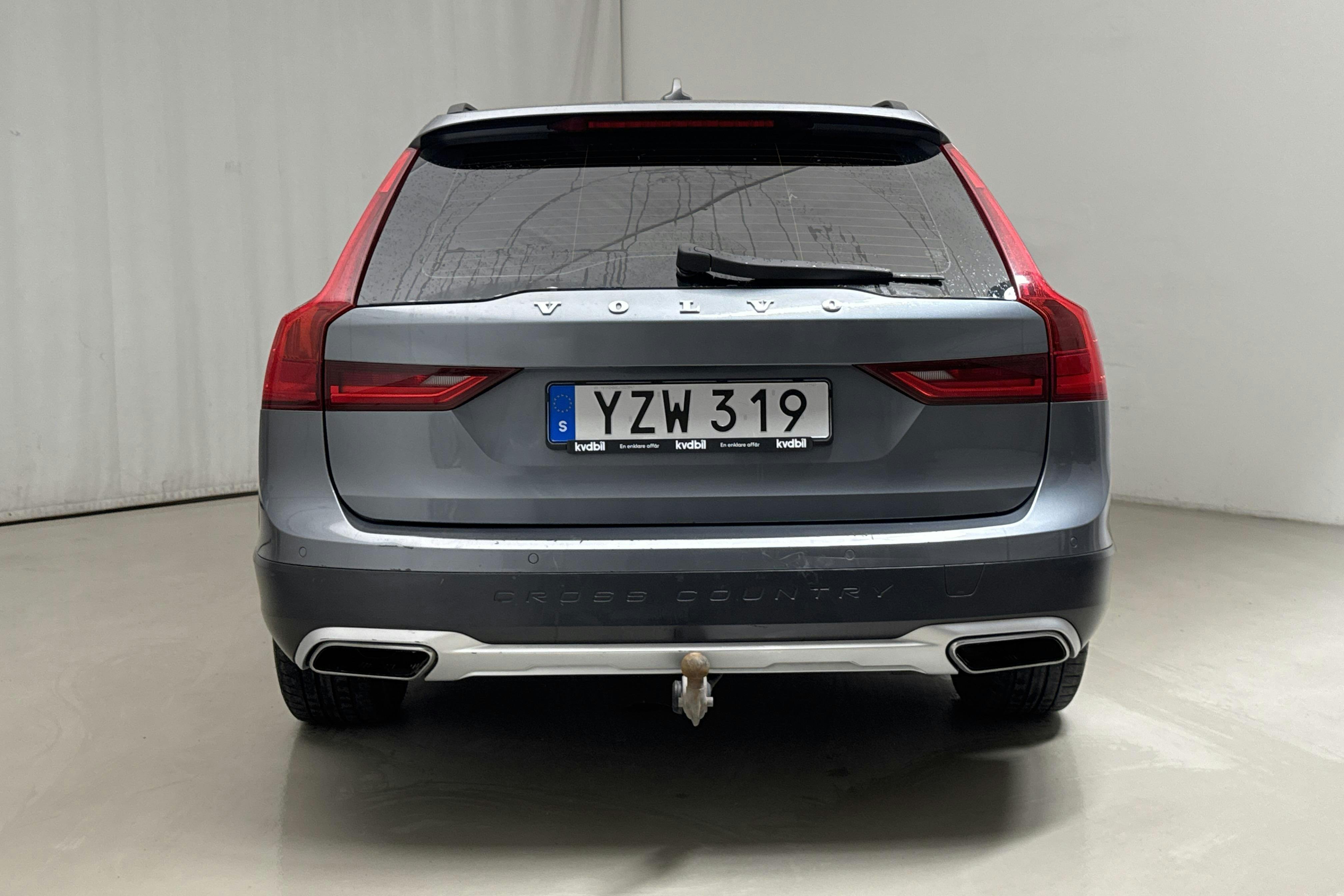 Volvo V90 D4 Cross Country AWD (190hk) - 11 100 mil - Automat - grå - 2018
