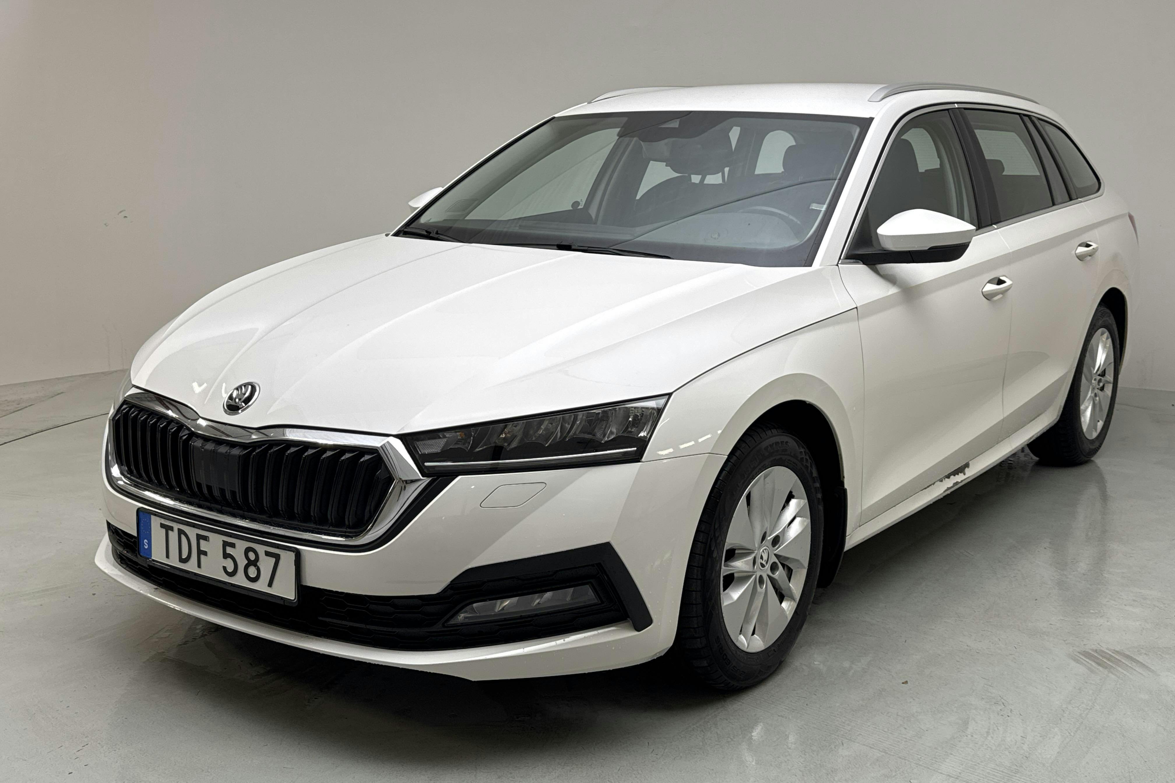 Skoda Octavia G-TEC 1.5 TSI Combi (130hk) - 14 148 mil - Automat - vit - 2022
