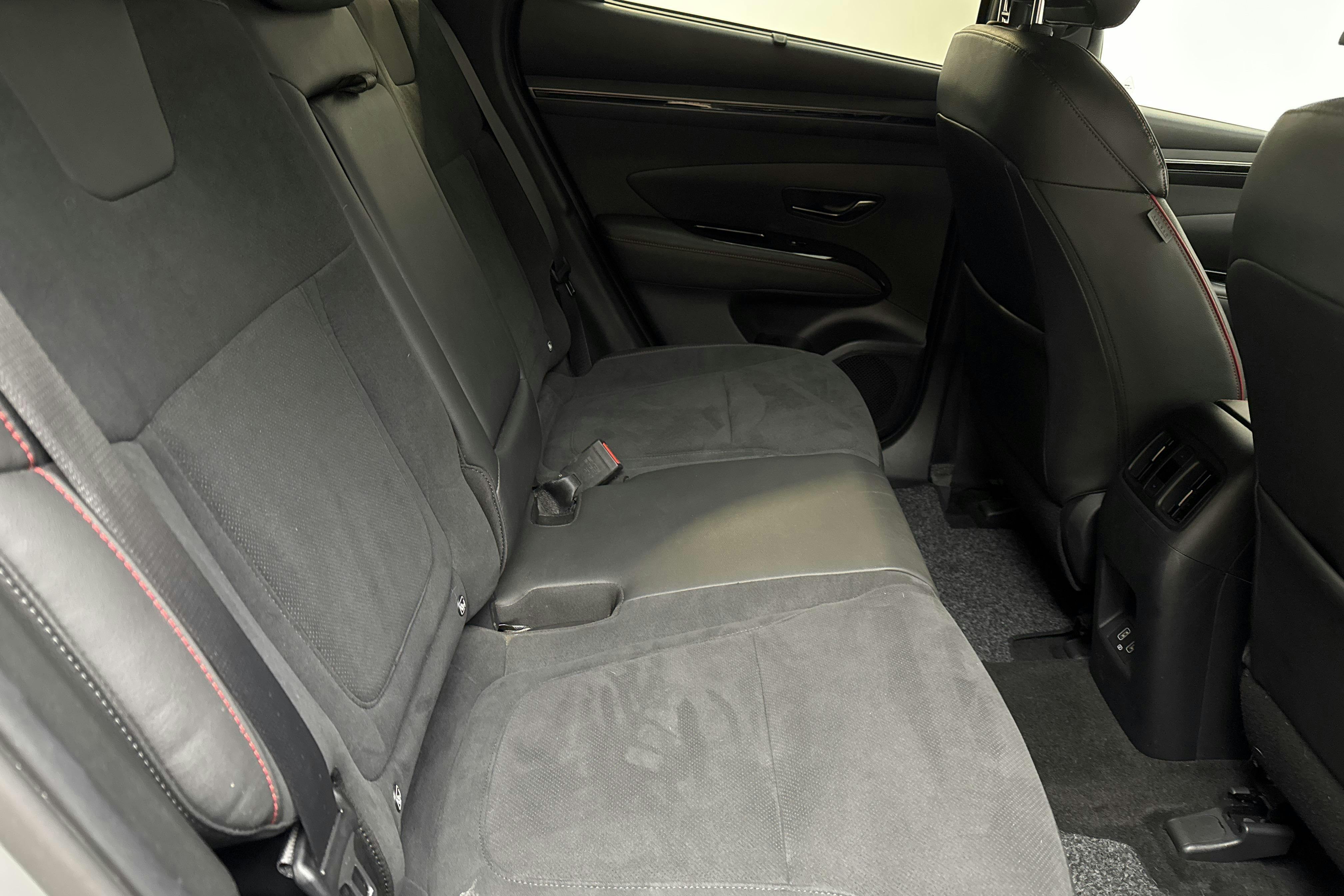 Hyundai Tucson 1.6 GDI Hybrid 4WD (230hk) - 3 414 mil - Automat - grå - 2022