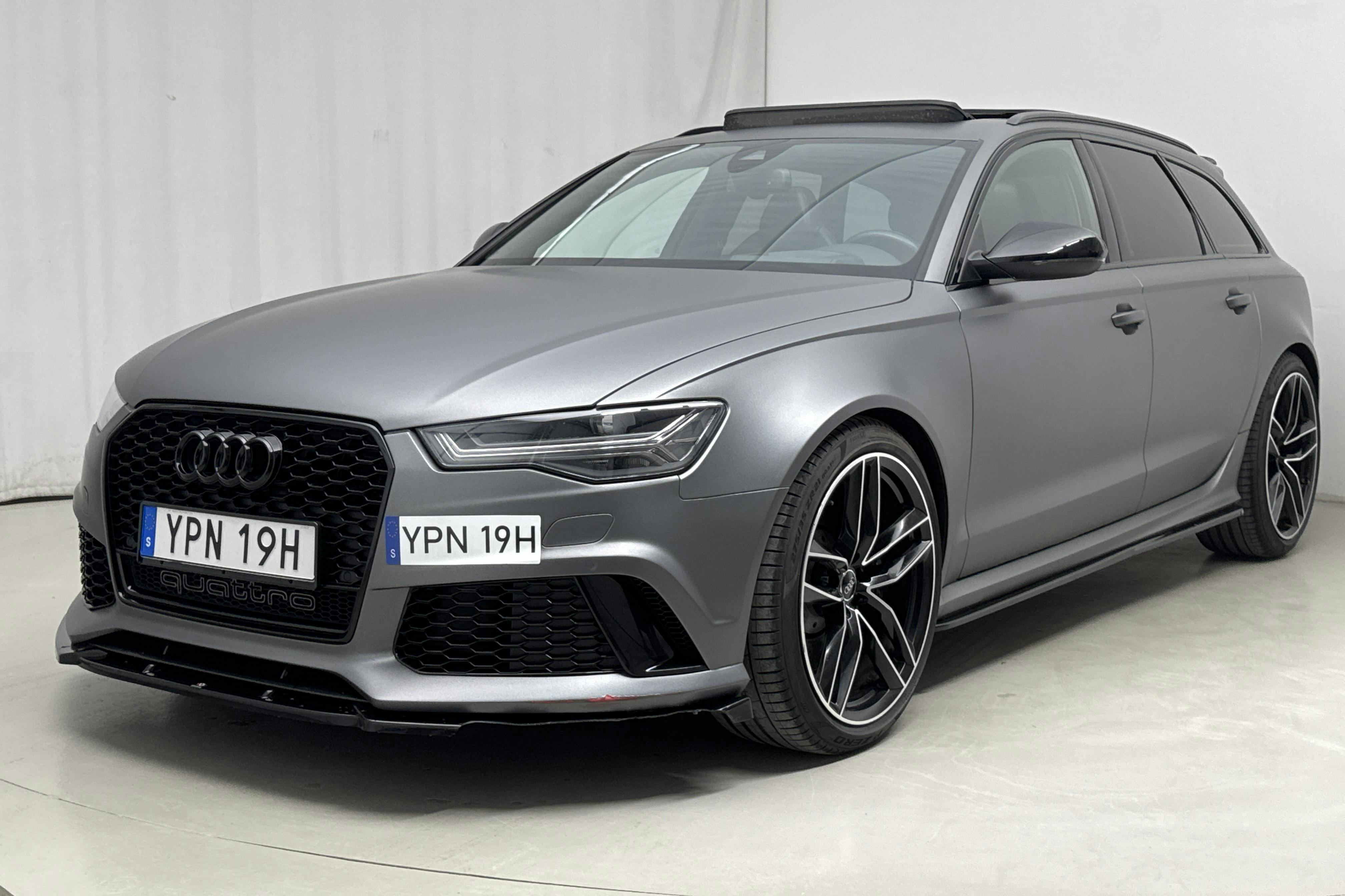 Audi RS6 4.0 TFSI Avant quattro (560hk) - 11 785 mil - Automat - grå - 2017