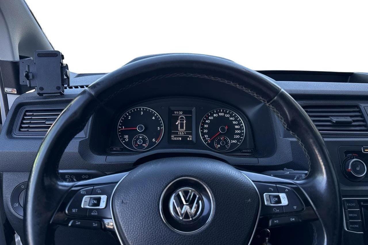 VW Caddy 2.0 TDI Maxi Skåp (102hk) - 13 338 mil - Manuell - vit - 2016