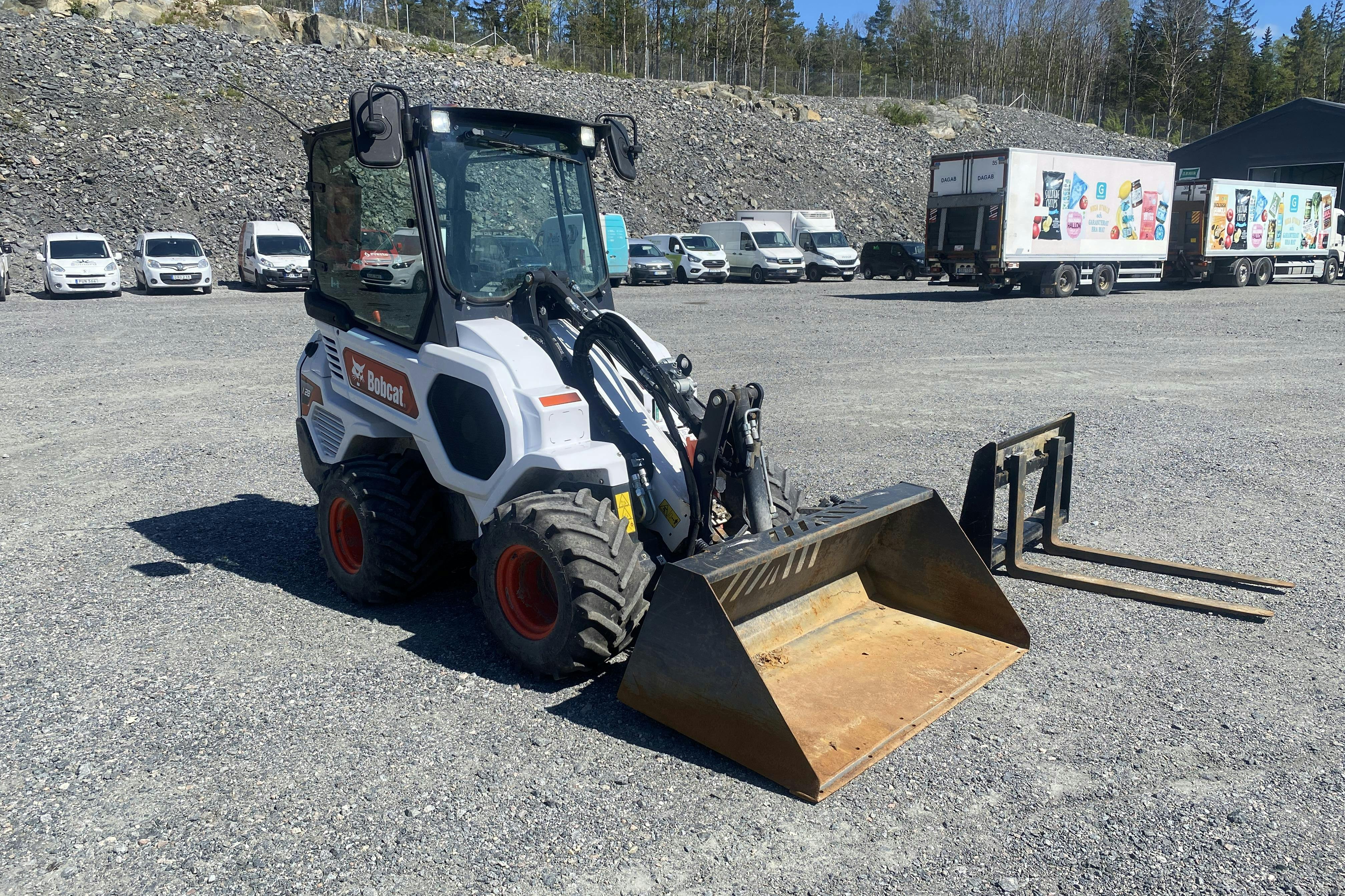 Presentation photo 2 of 55: Bobcat L28 Minilastare/redskapsbärare -  - 2022