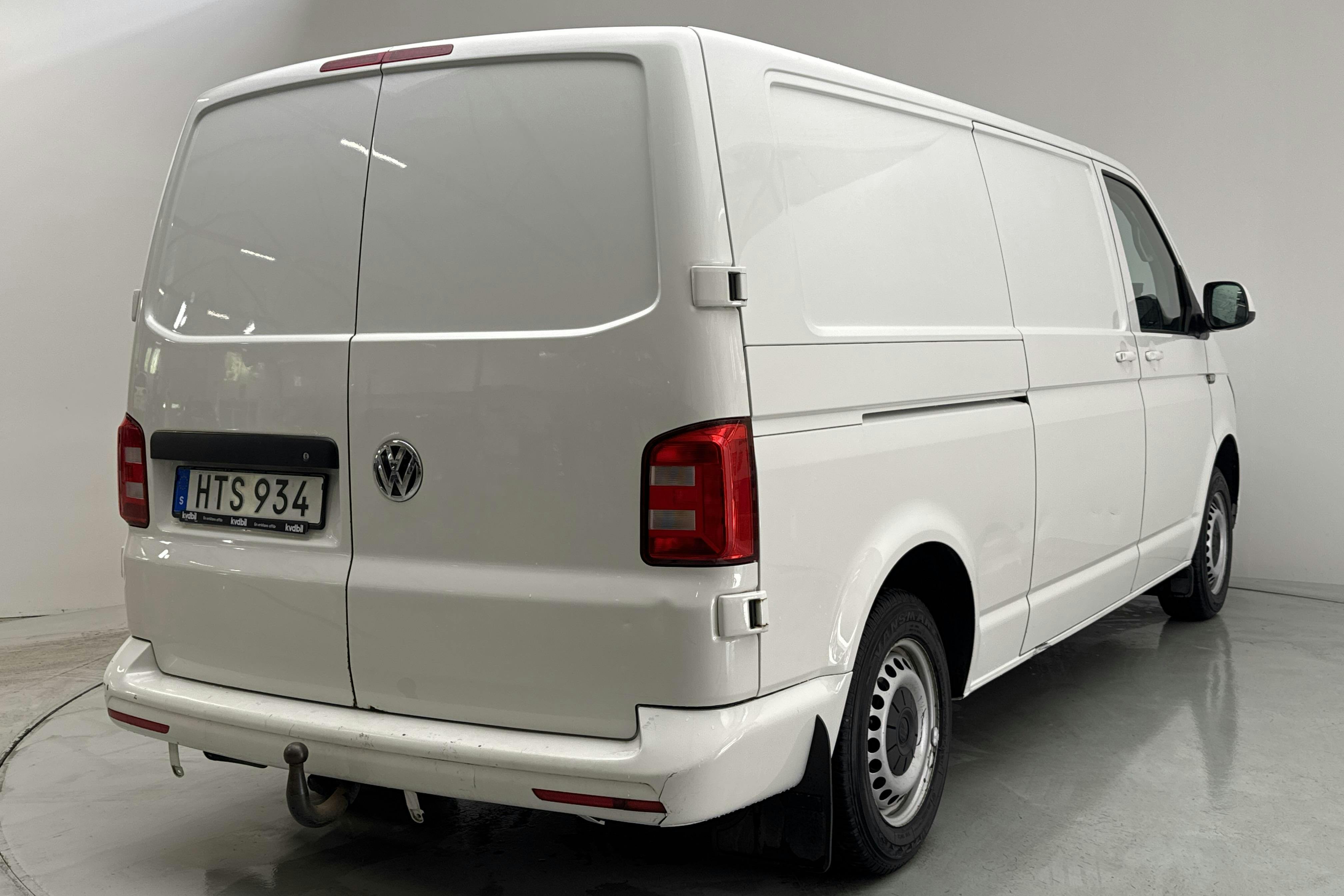 VW Transporter T6 2.0 TDI BMT Skåp (140hk) - 18 606 mil - Automat - vit - 2016