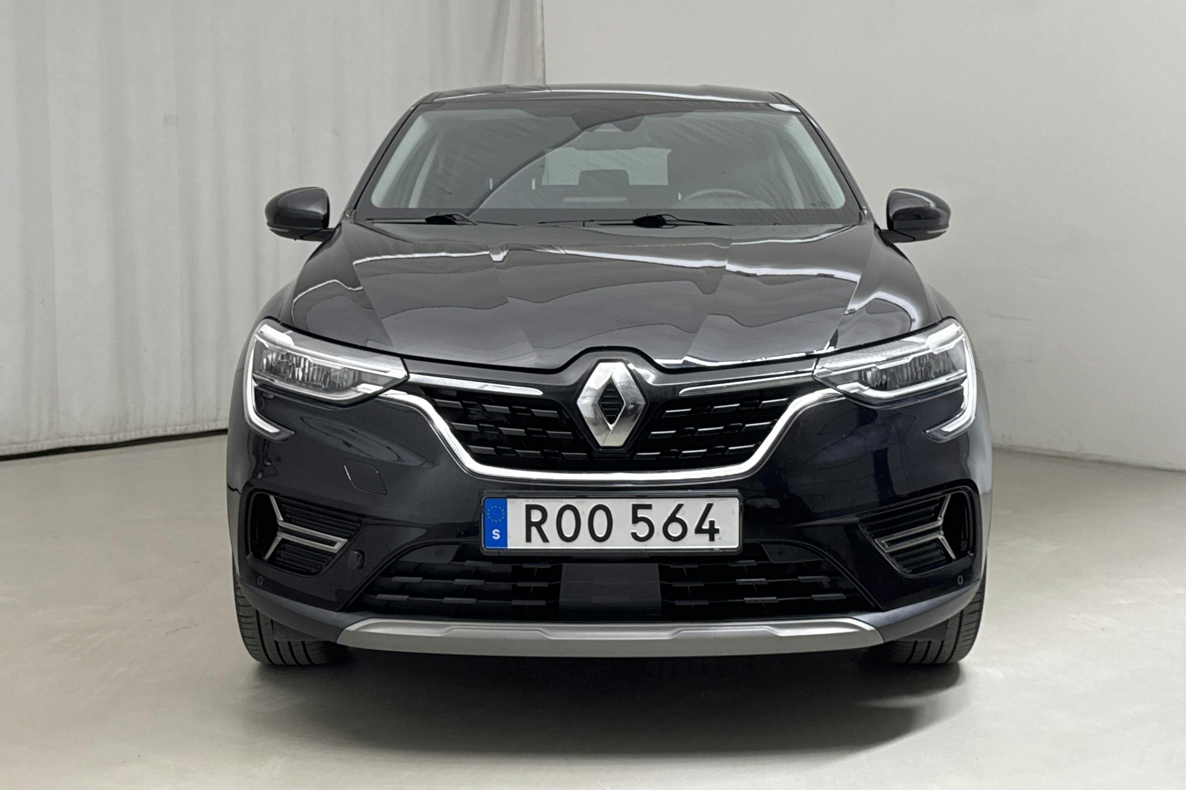Renault Arkana E-tech (145hk) - 3 249 mil - Automat - svart - 2022