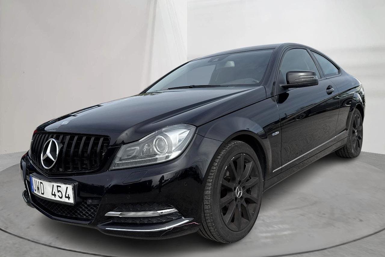 Mercedes C 180 C204 (156hk) - 10 985 mil - Automat - svart - 2012