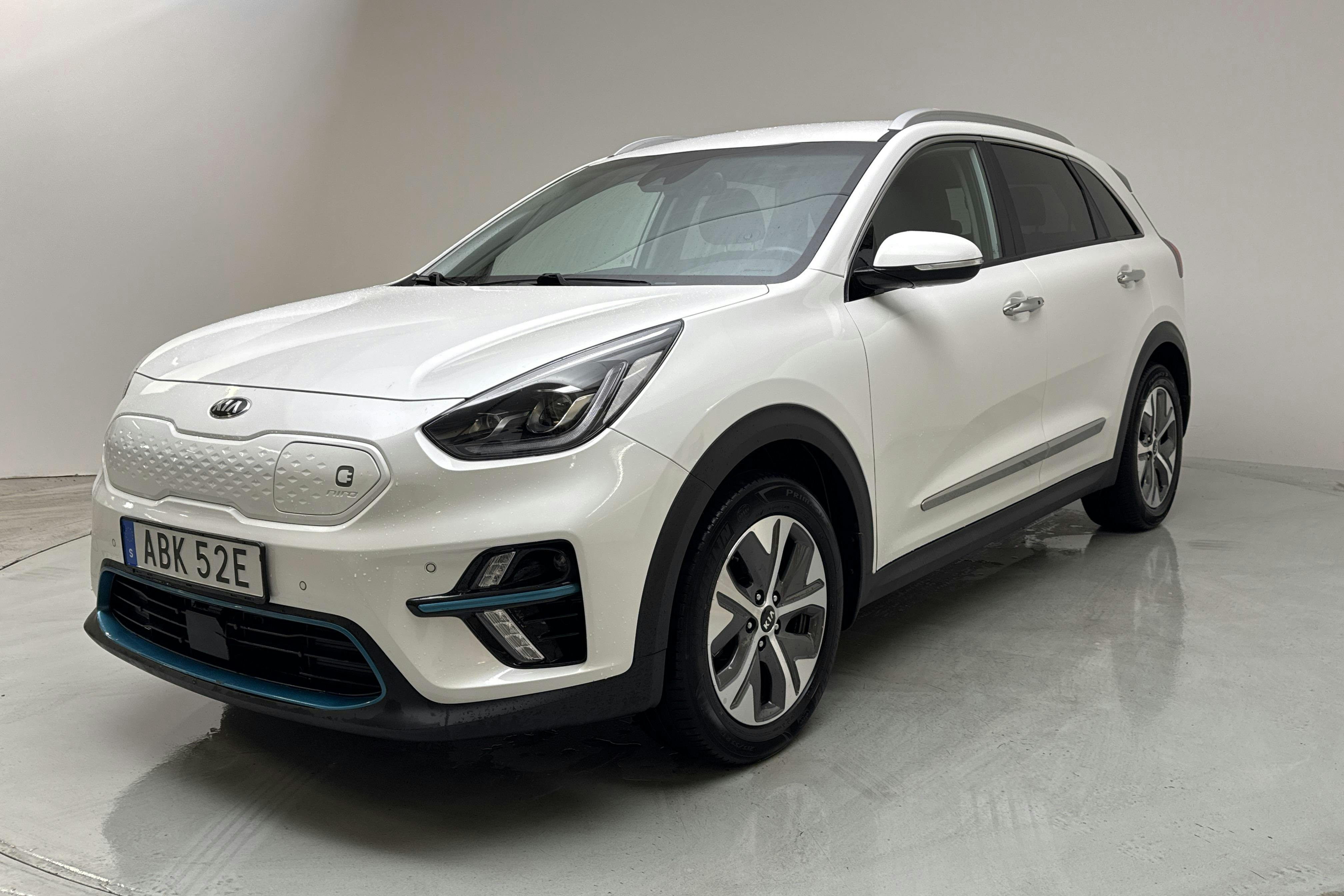 KIA e-Niro 64 kWh (204hk) - 87 070 km - Automatic - white - 2021