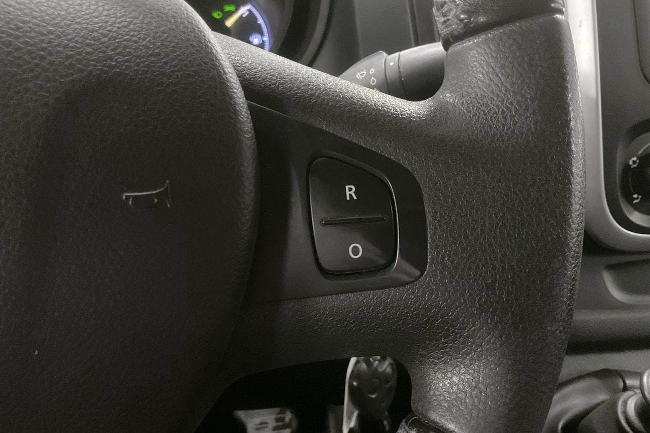 Opel Vivaro 1.6 CDTI (120hk) - 8 805 mil - Manuell - svart - 2015
