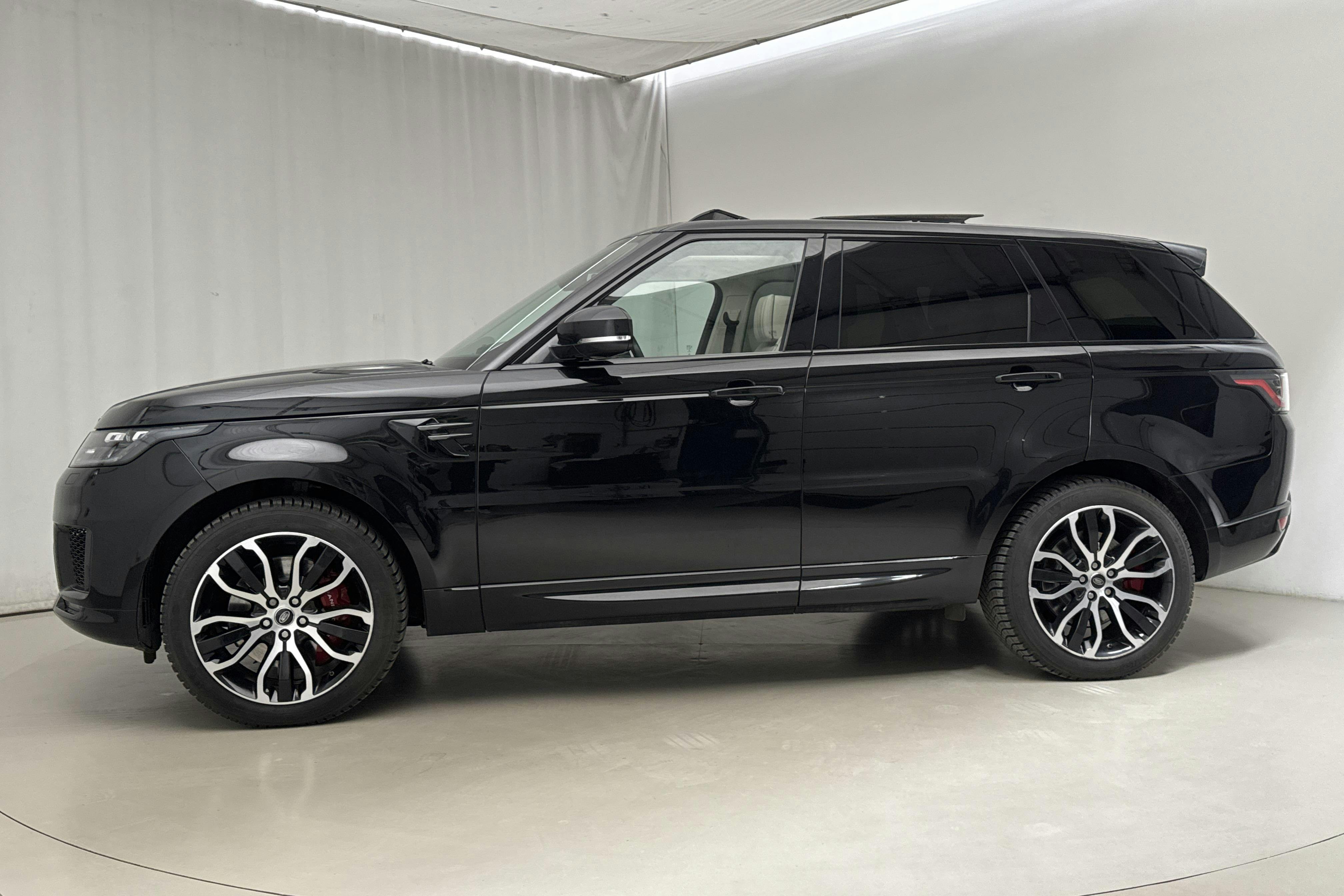Esitlusfoto 2 aadressil 24: Land Rover Range Rover Sport P400e PHEV (400hk) - 135 760 km - Automaatne - must - 2019