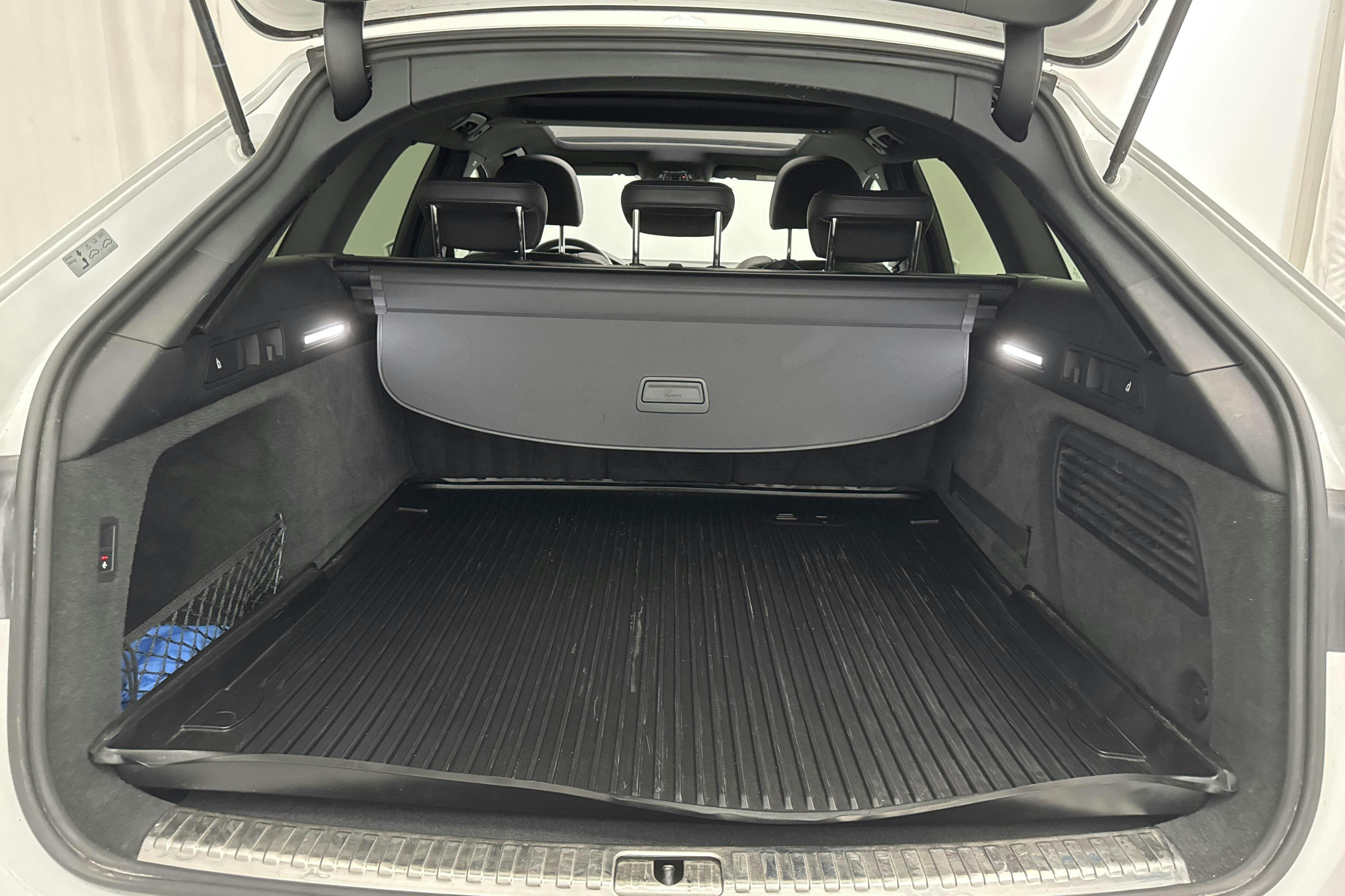 Audi A6 Avant 40 TDI quattro (204hk) - 10 089 mil - Automat - vit - 2019