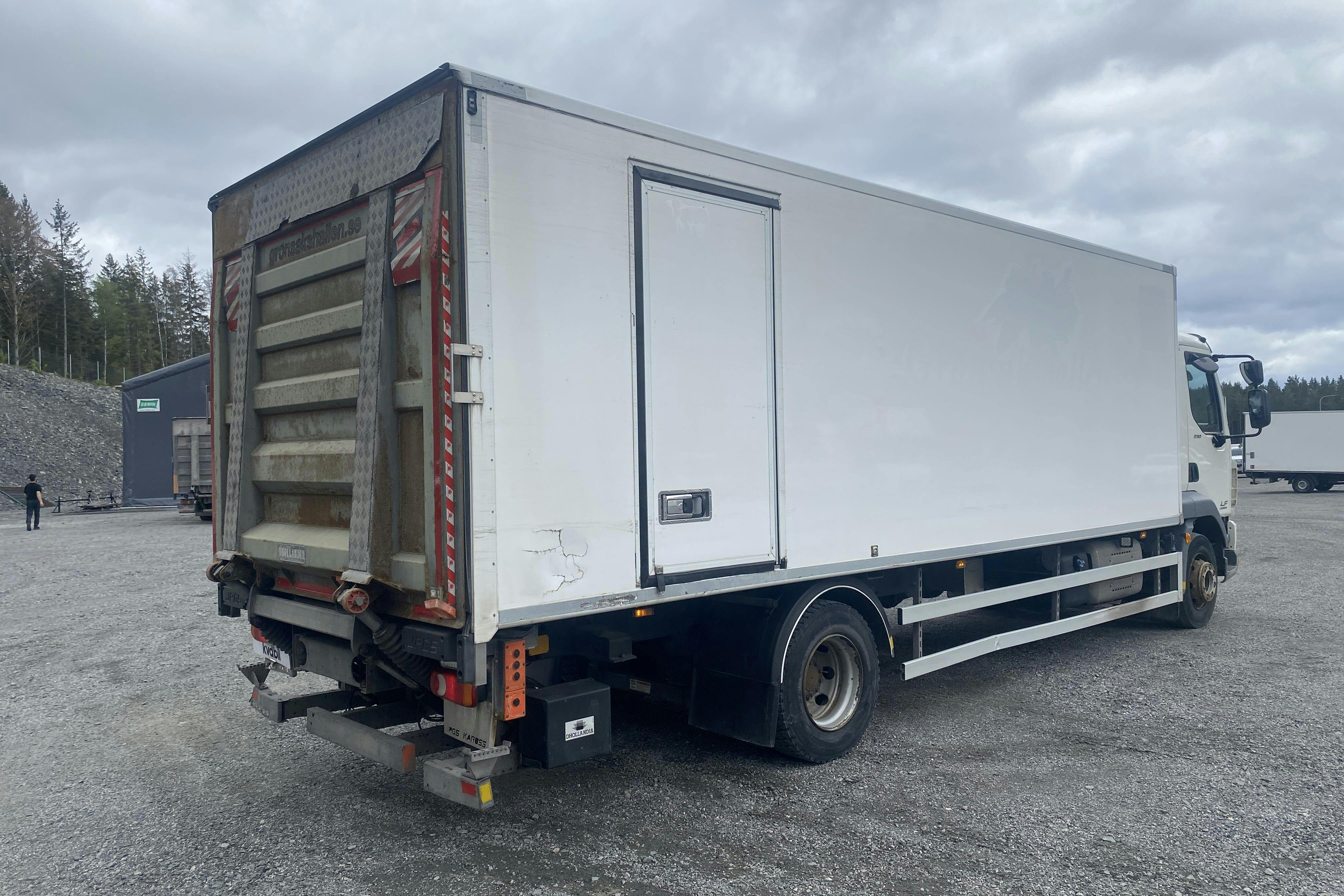 DAF FA LF290I - 189 145 km - Automat - vit - 2017