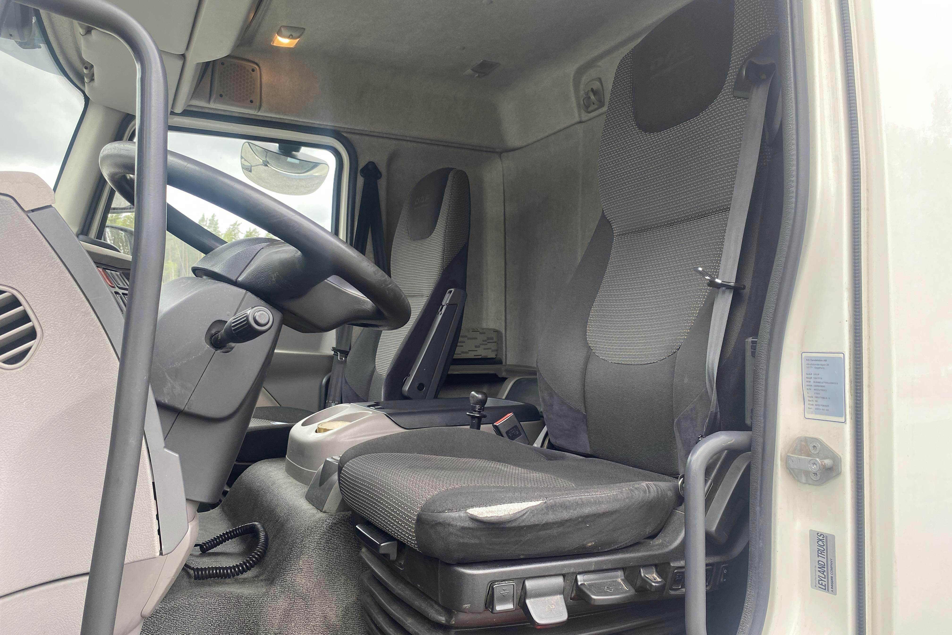 DAF FA LF290I - 189 145 km - Automat - vit - 2017