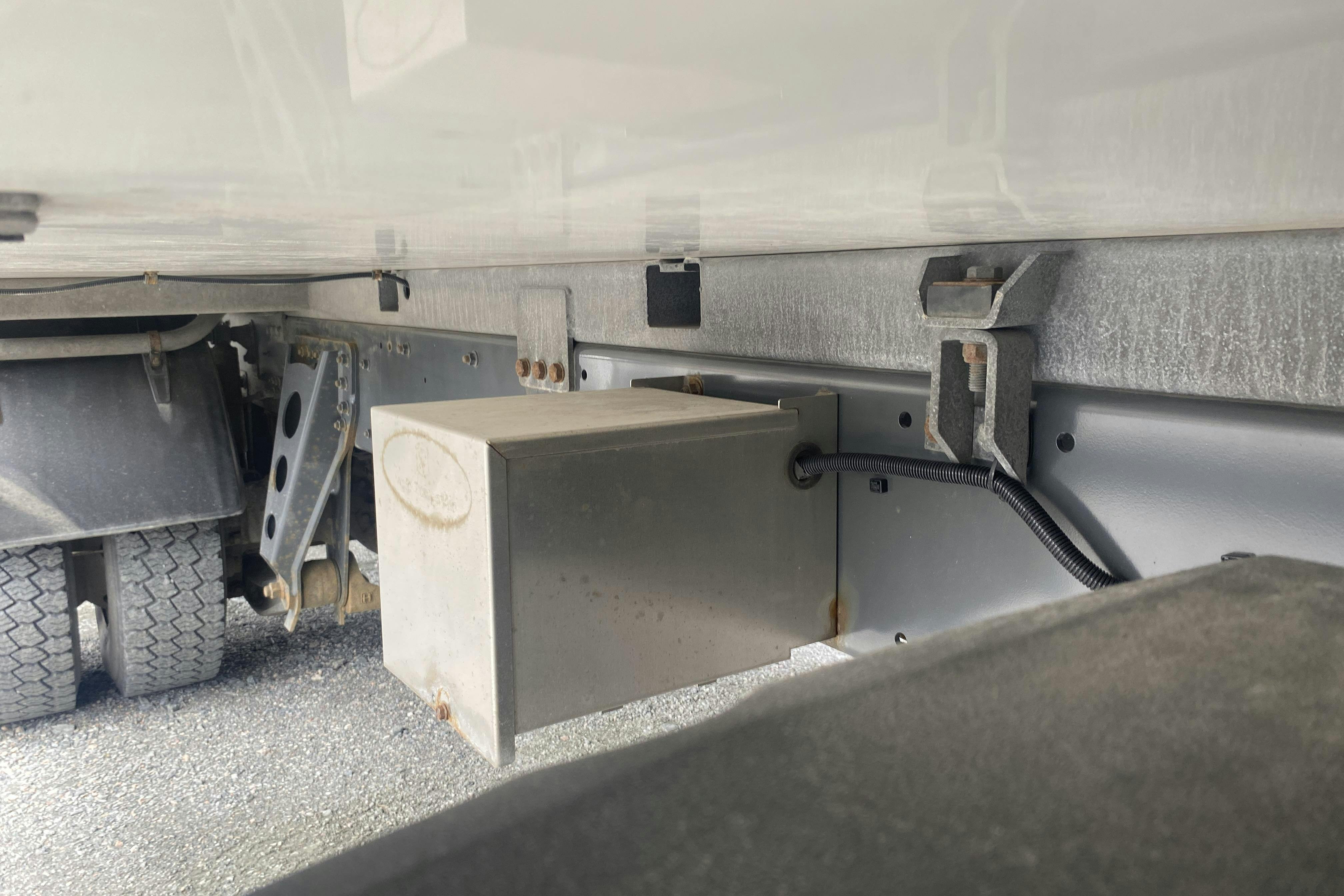 DAF FA LF290I - 189 145 km - Automat - vit - 2017