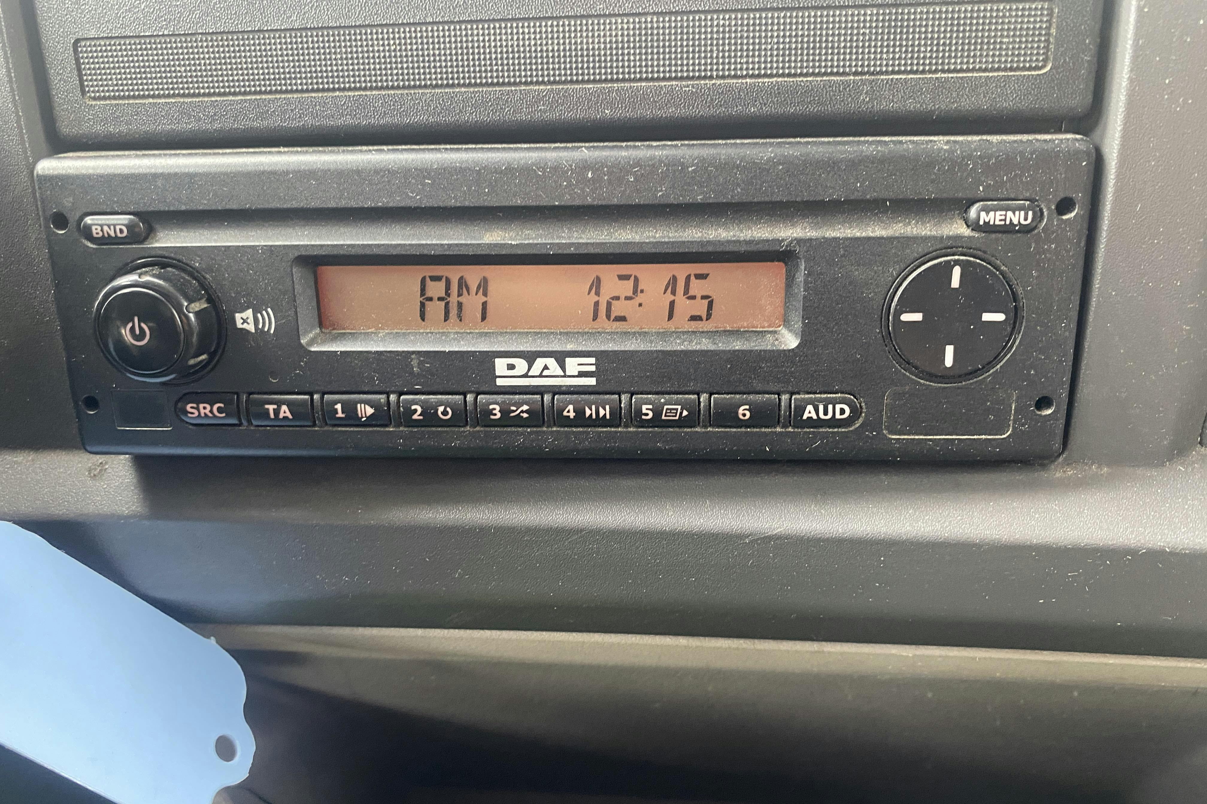 DAF FA LF290I - 189 145 km - Automat - vit - 2017