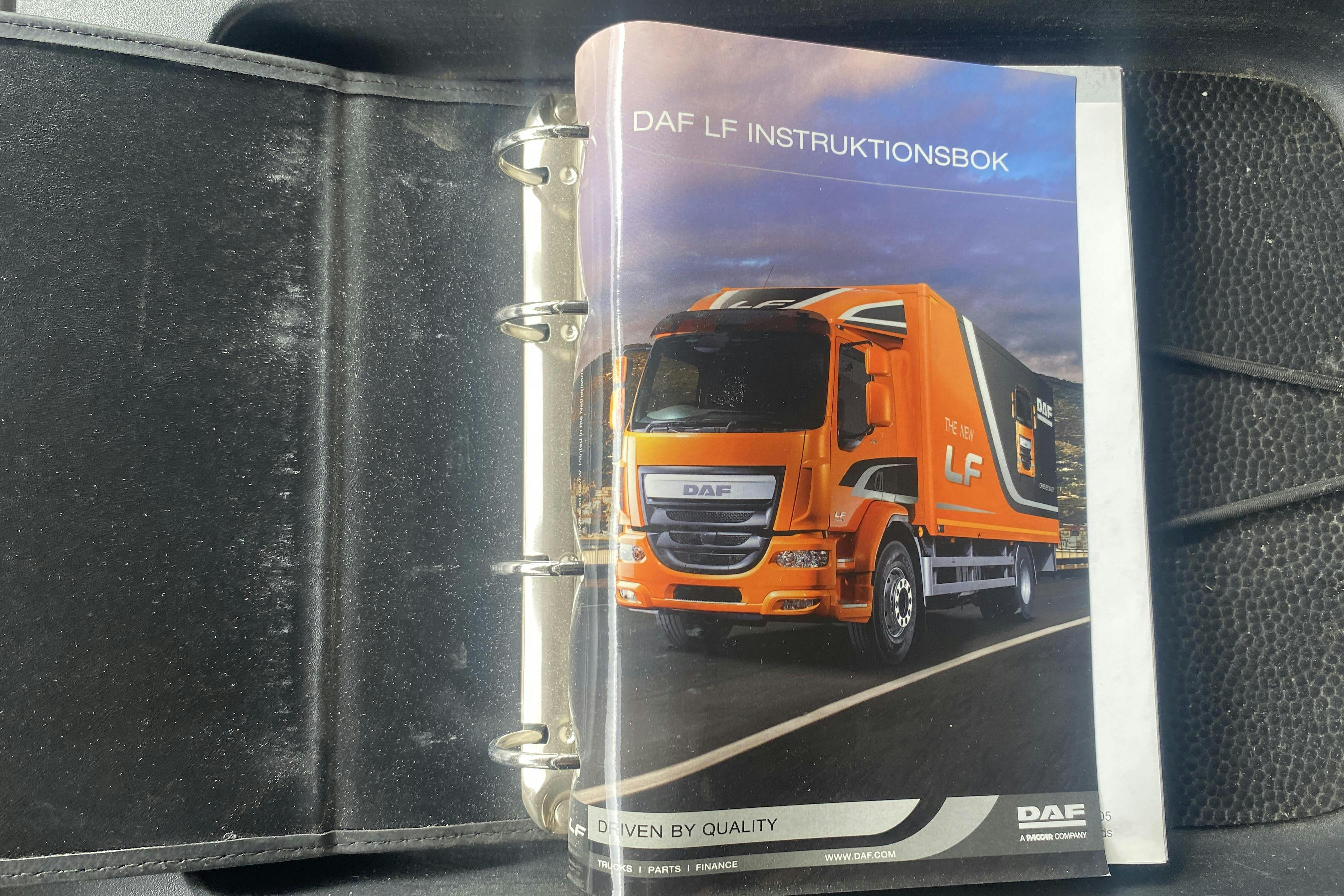 DAF FA LF290I - 189 145 km - Automat - vit - 2017