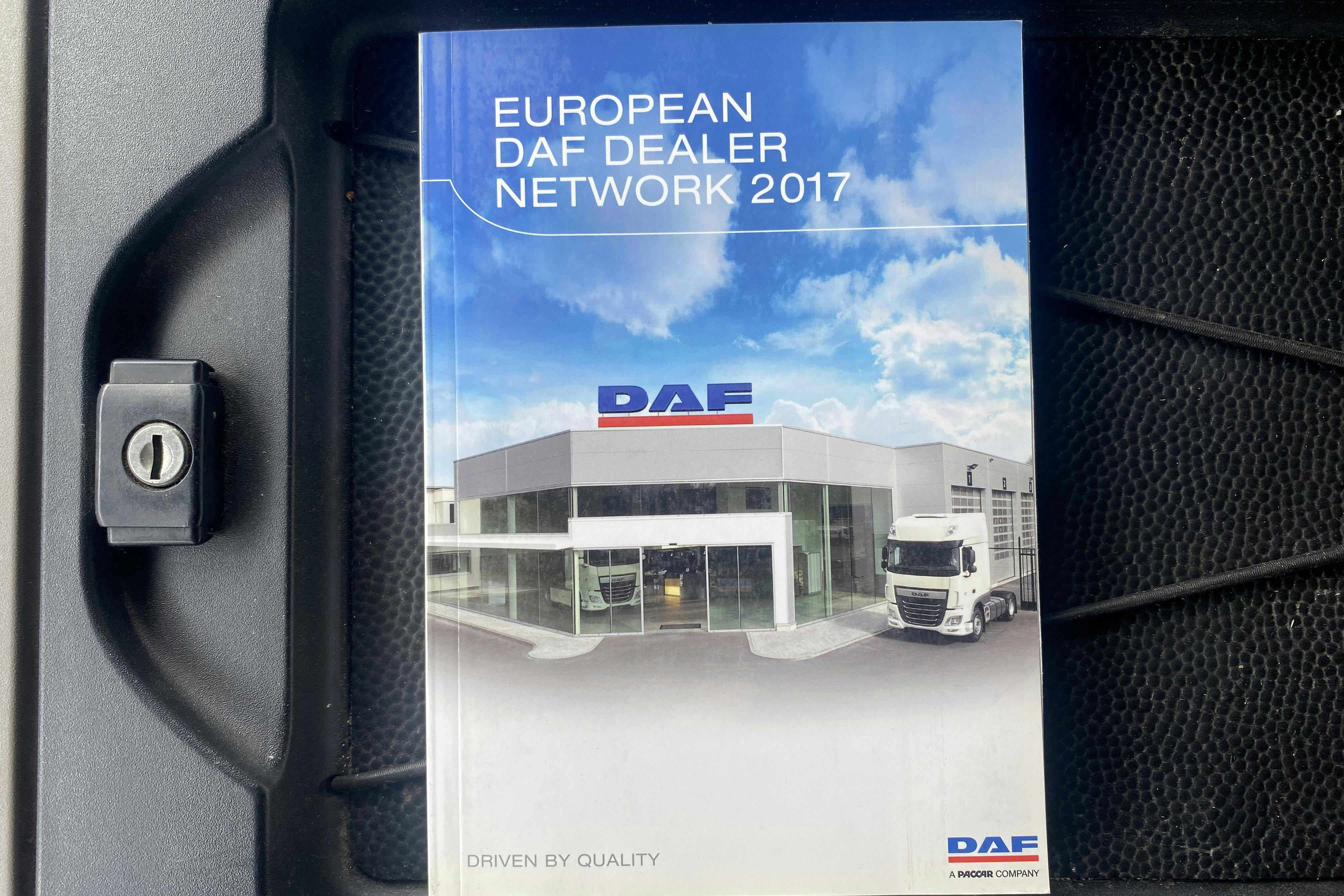 DAF FA LF290I - 189 145 km - Automat - vit - 2017