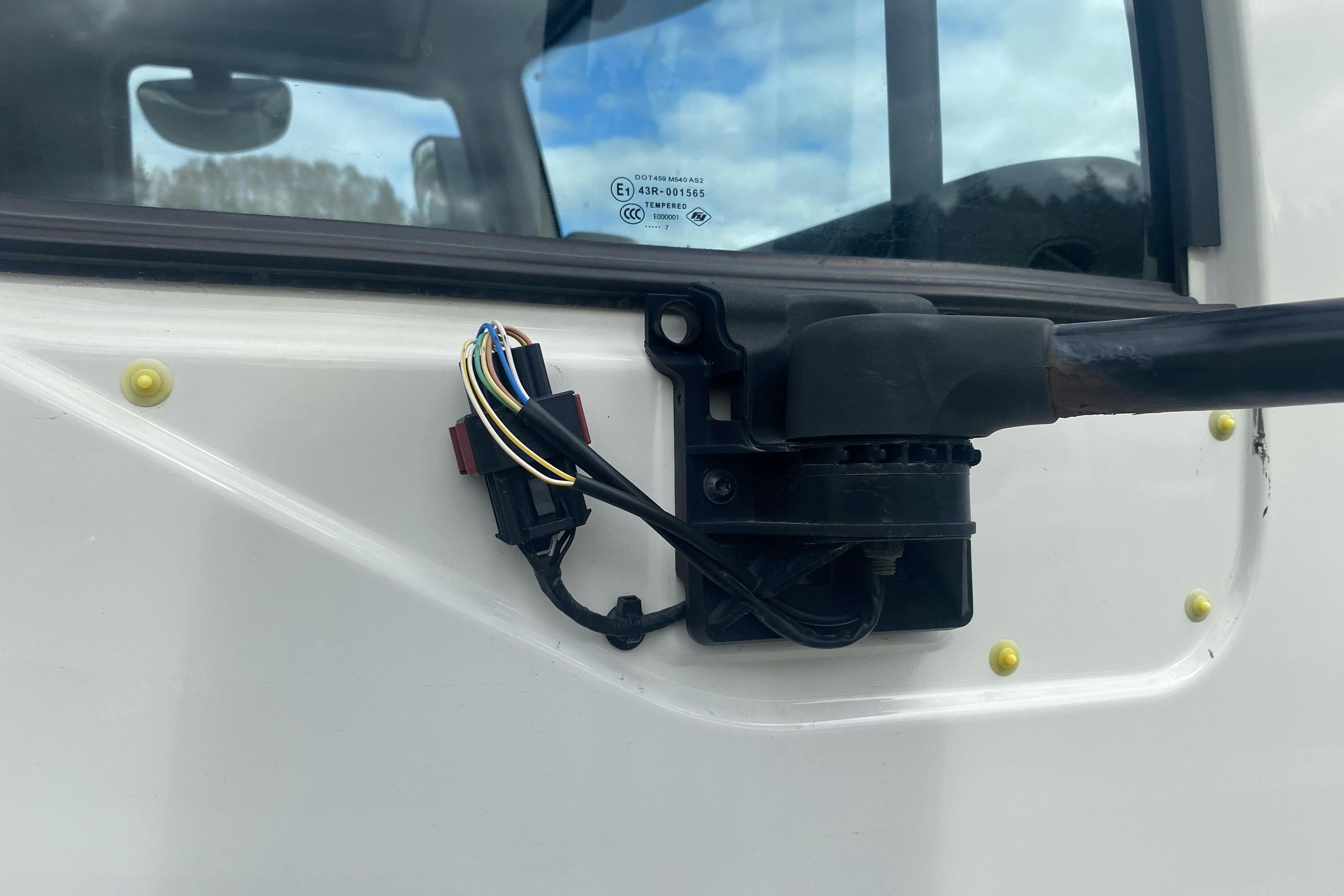 DAF FA LF290I - 189 145 km - Automat - vit - 2017