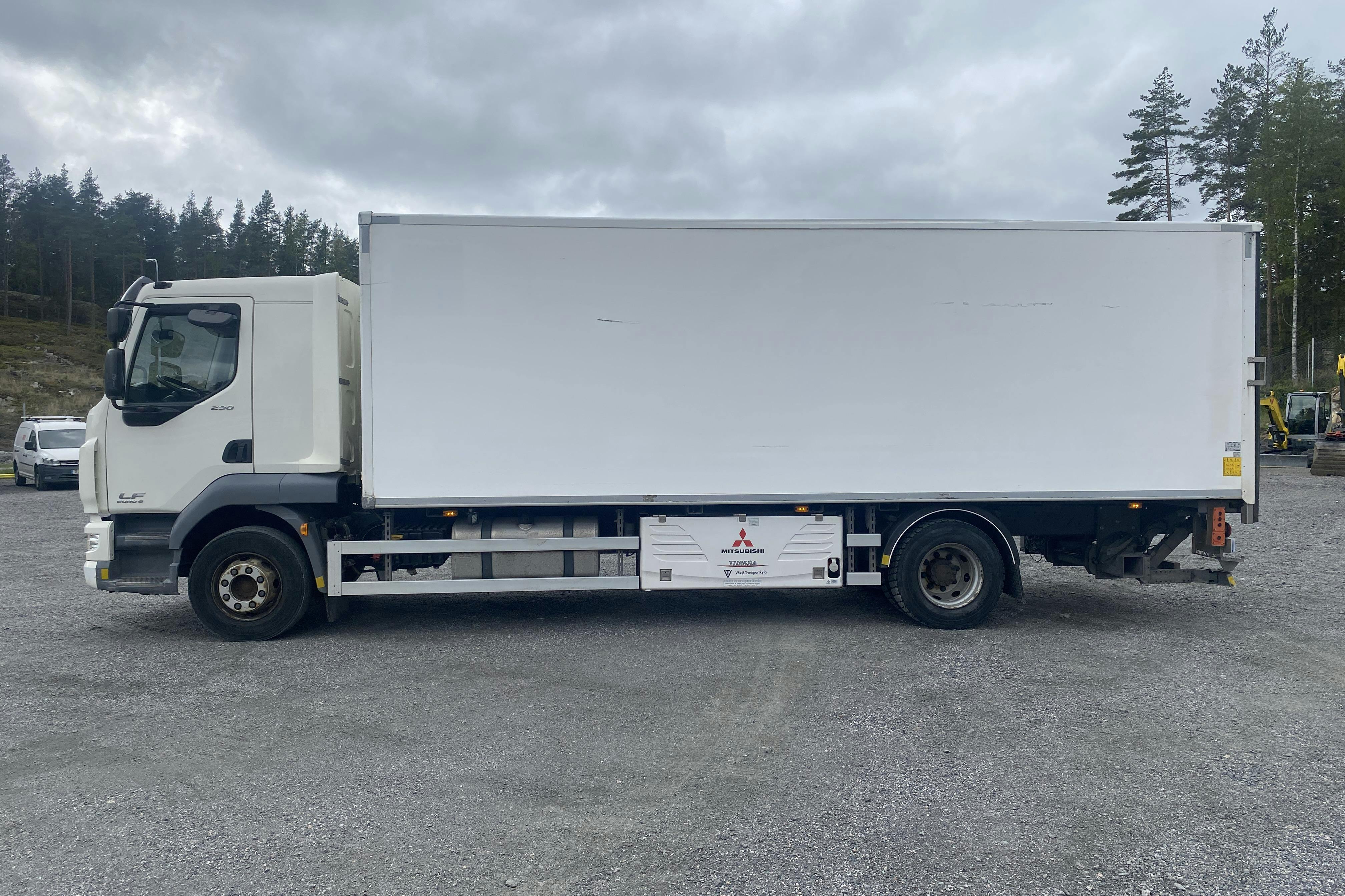 DAF FA LF290I - 189 145 km - Automat - vit - 2017