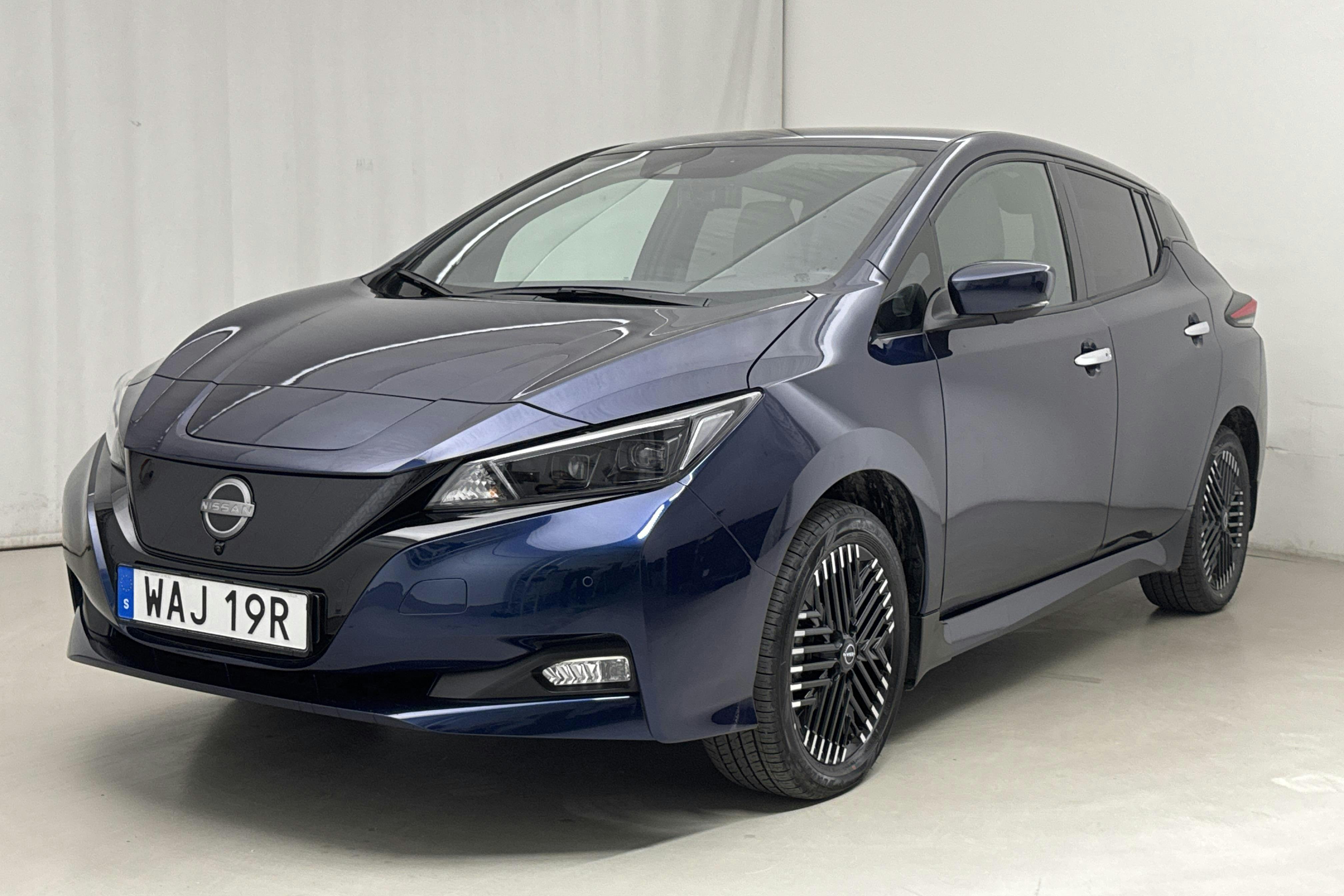 Nissan LEAF 5dr 59 kWh (214hk) - 21 100 km - Automaatne - Dark Blue - 2023
