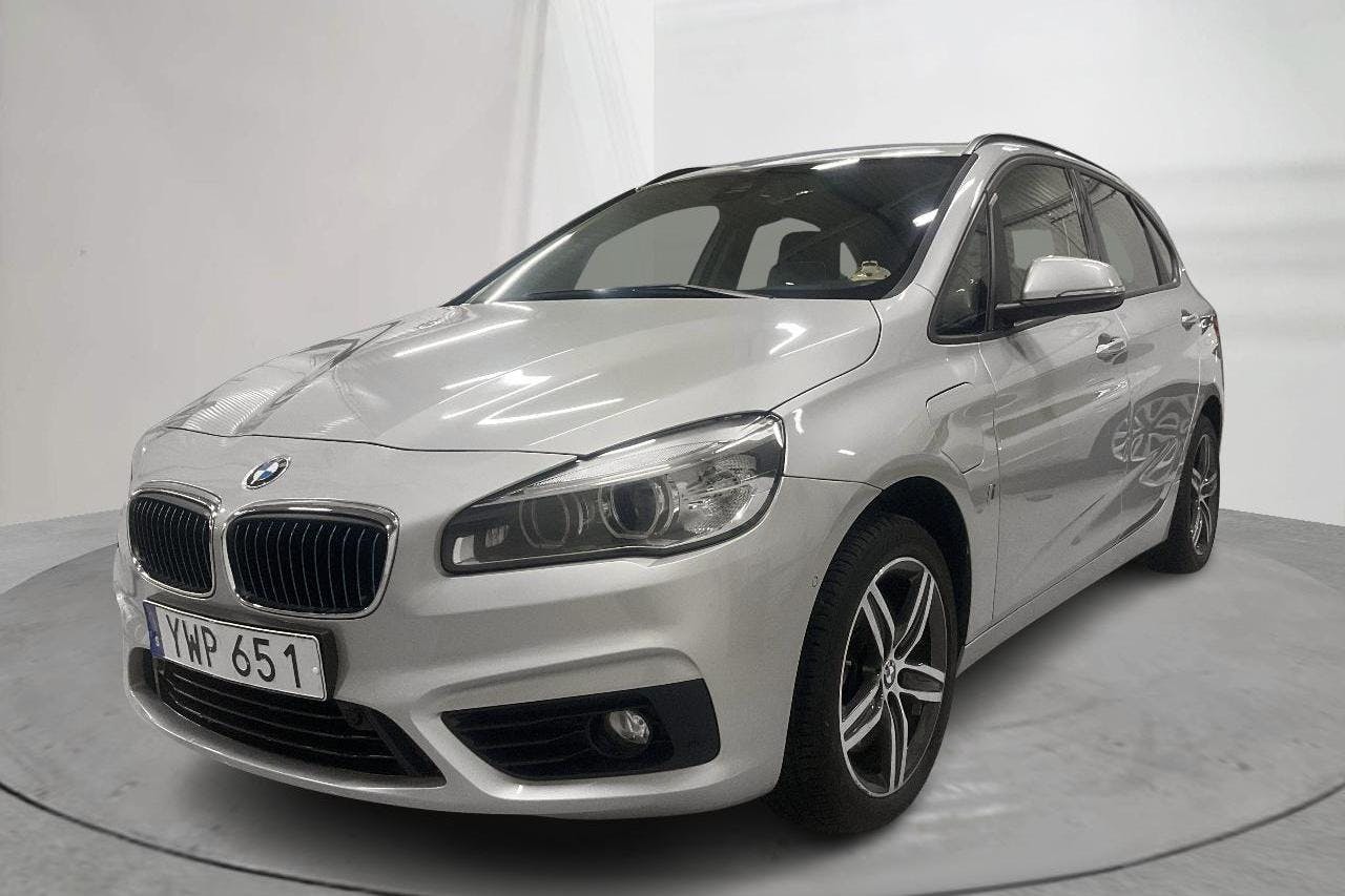 BMW 225xe Active Tourer, F45 (224hk) - 11 654 mil - Automat - silver - 2018