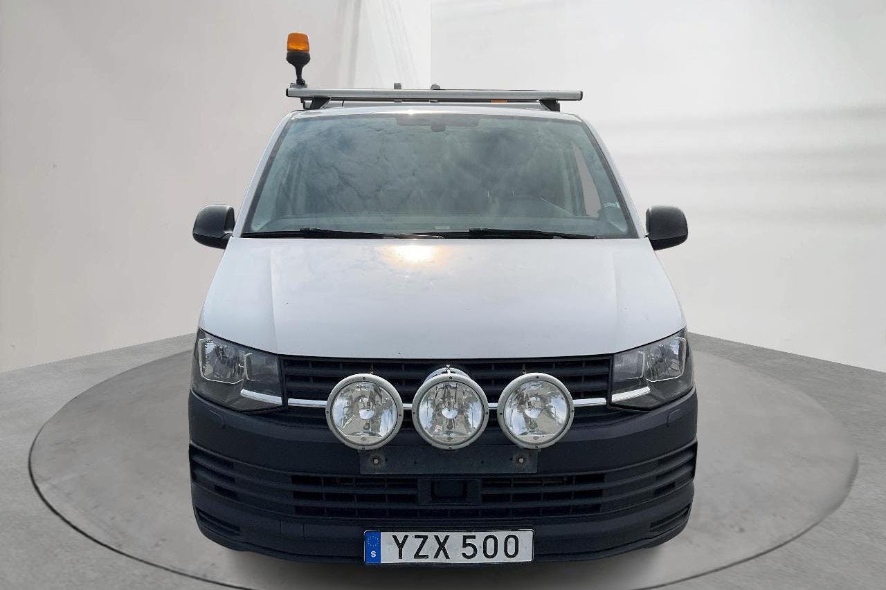 VW Transporter T6 2.0 TDI BMT Skåp 4MOTION (150hk) - 23 653 mil - Manuell - vit - 2018