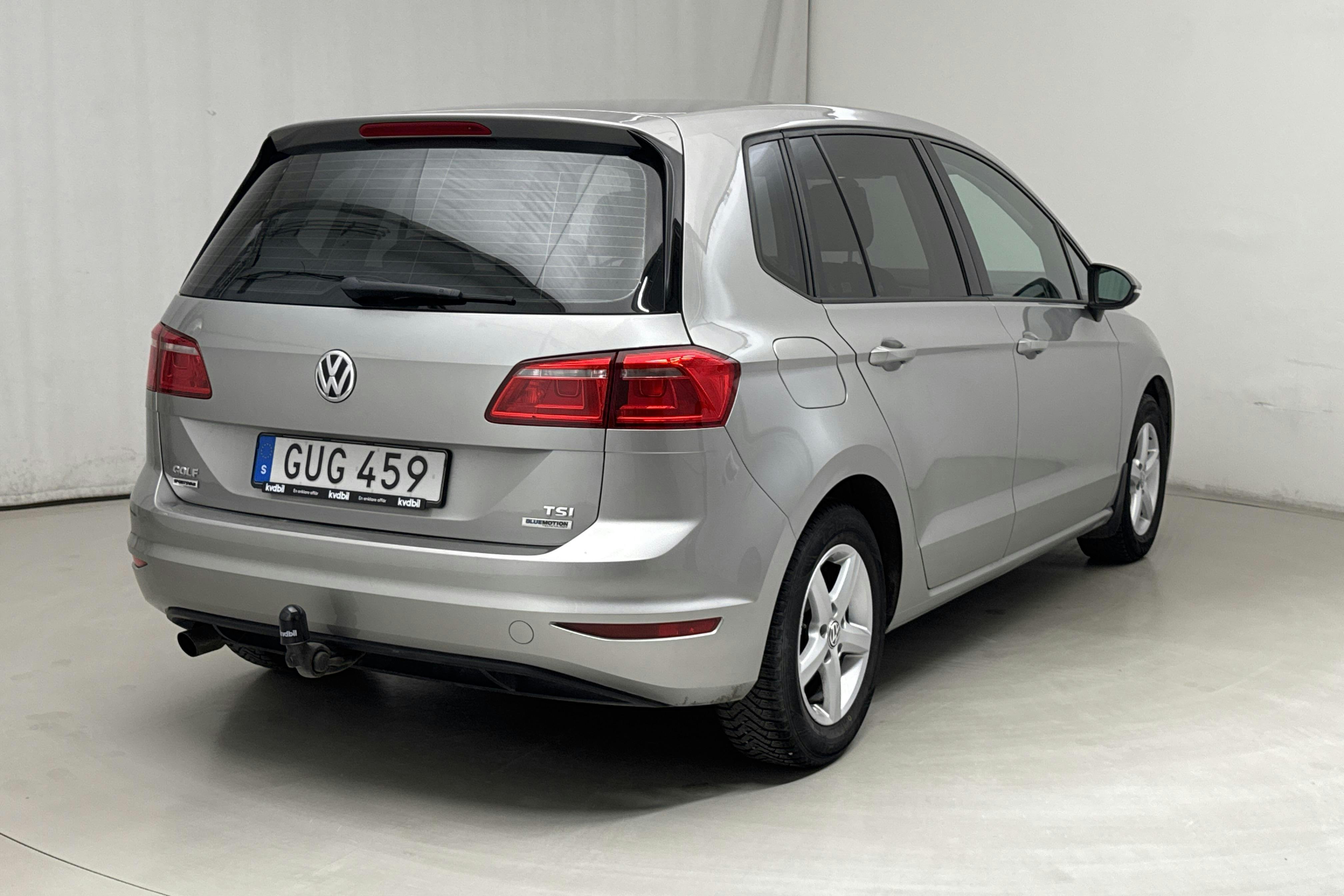 VW Golf VII 1.2 TSI BlueMotion Technology Sportsvan (110hk) - 143 200 km - Automatic - silver - 2016