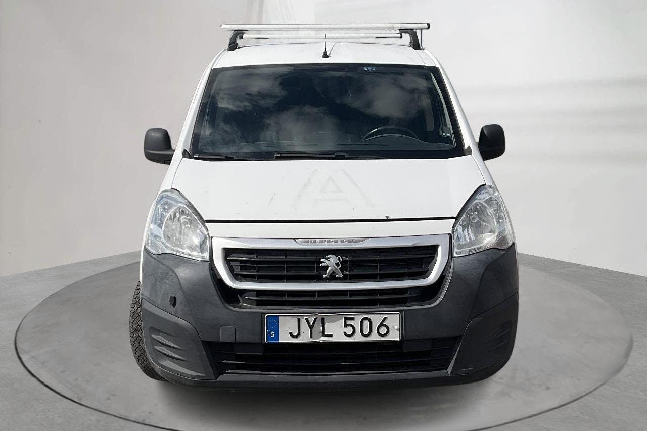 Peugeot Partner 1.6 BlueHDI Skåp (100hk) - 12 215 mil - Automat - vit - 2015