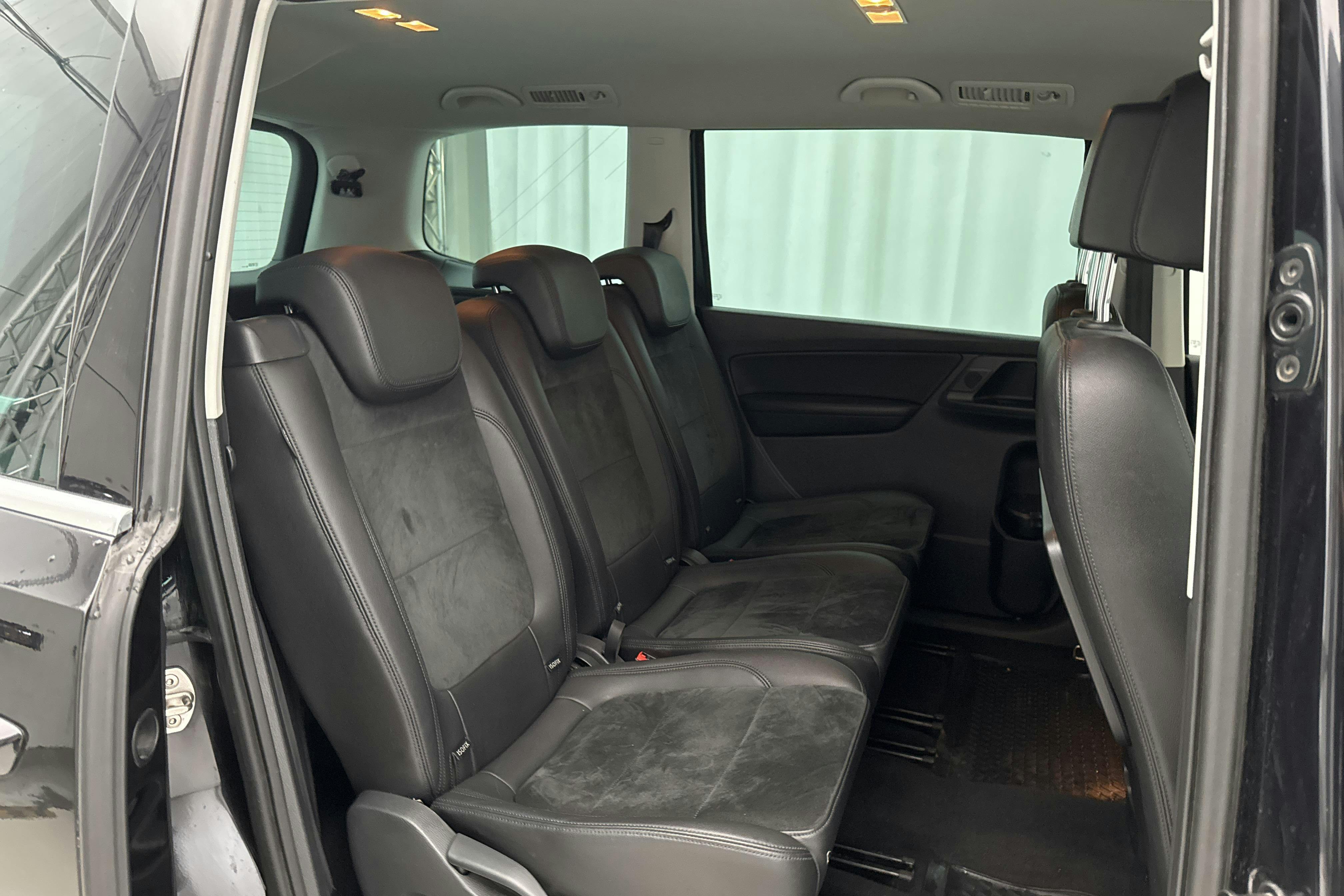 VW Sharan 2.0 TDI 4Motion (184hk) - 22 616 mil - Automat - svart - 2018