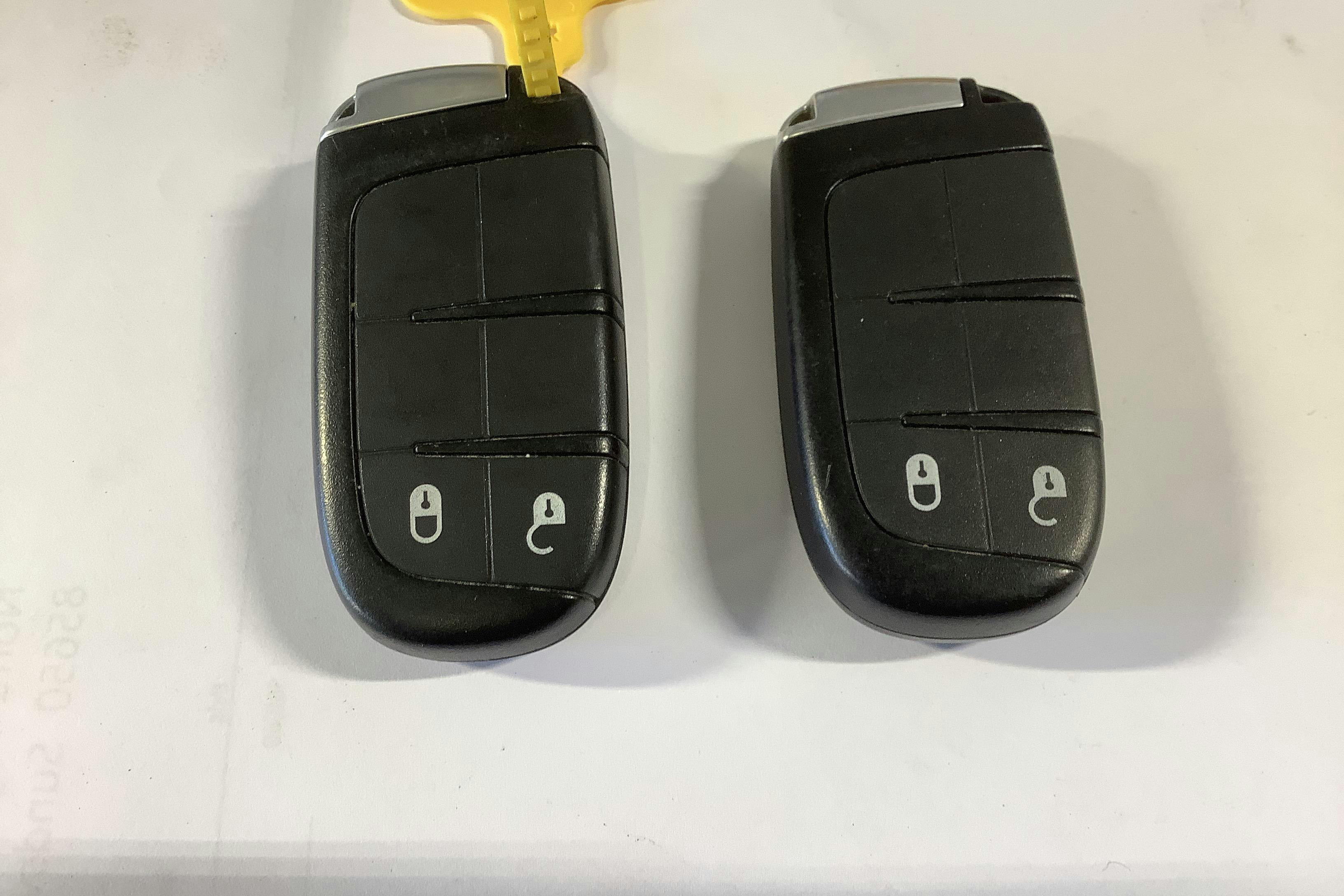 Fiat Freemont 2.0 Multijet AWD (170hk) - 19 504 mil - Automat - svart - 2015