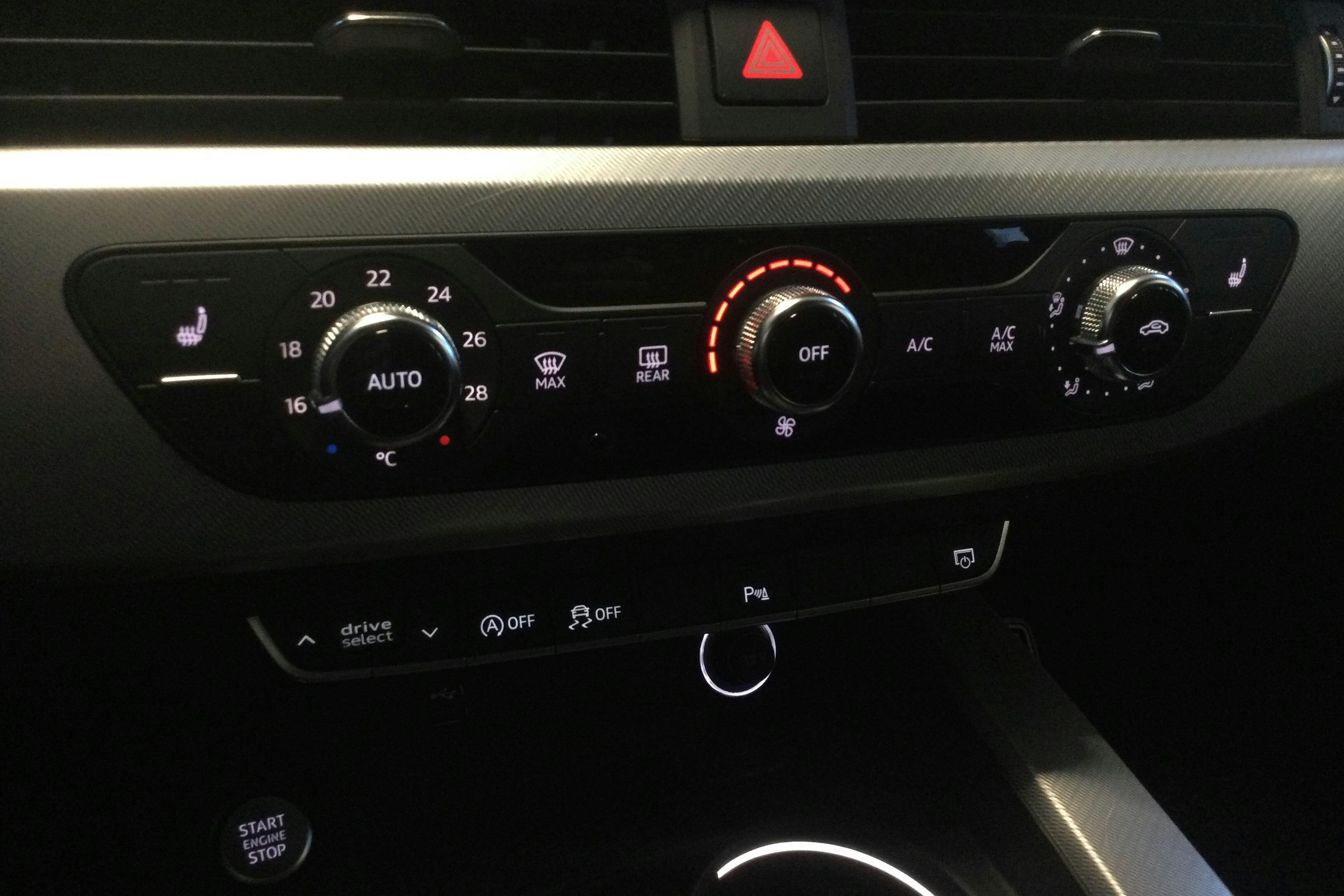 Audi A4 Avant 40 TDI quattro (190hk) - 3 838 mil - Automat - svart - 2019