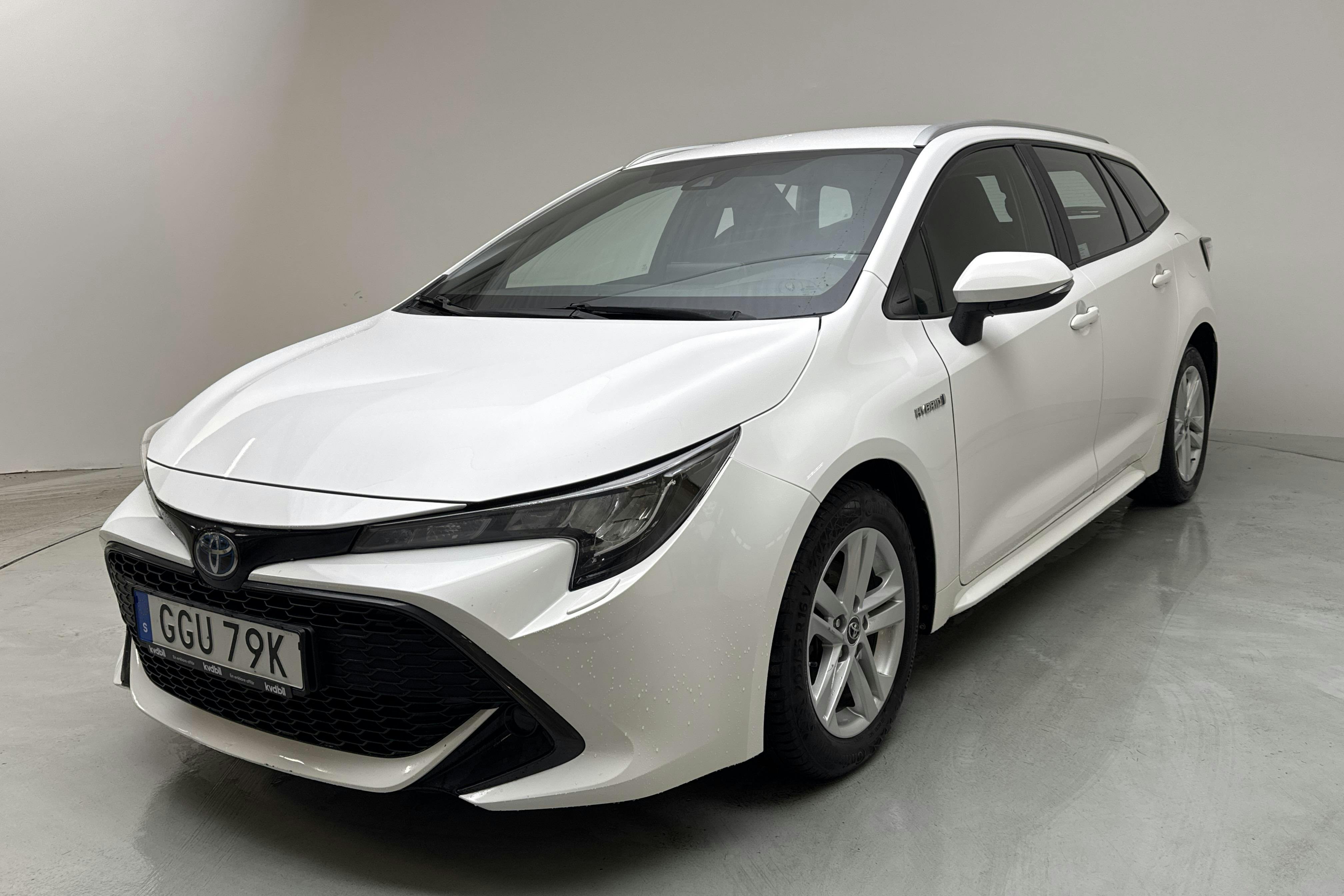 Toyota Corolla 1.8 Hybrid Touring Sports (122hk) - 108 720 km - Automatic - white - 2019