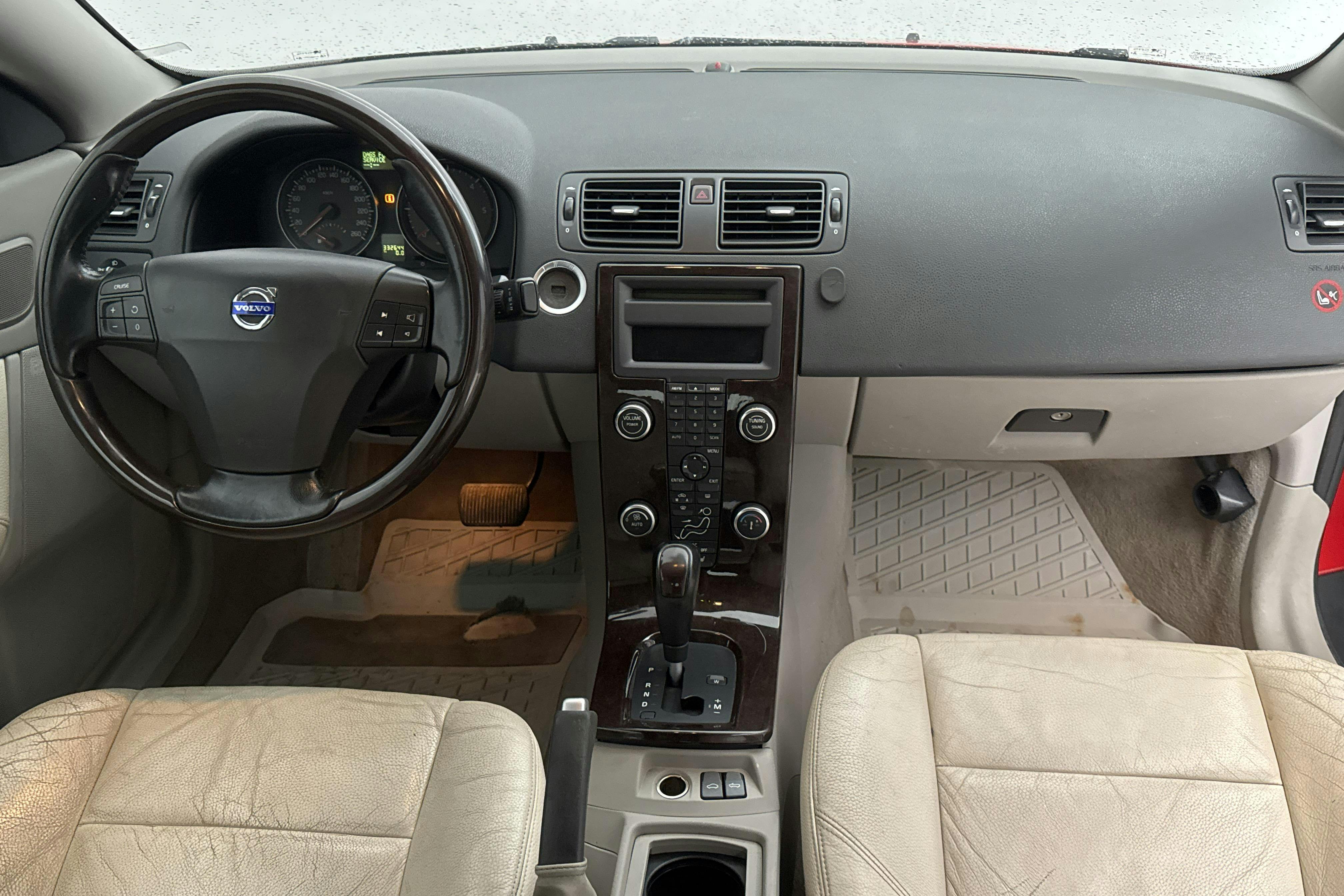 Volvo C70 D5 Cabriolet (180hk) - 33 265 mil - Automat - röd - 2007