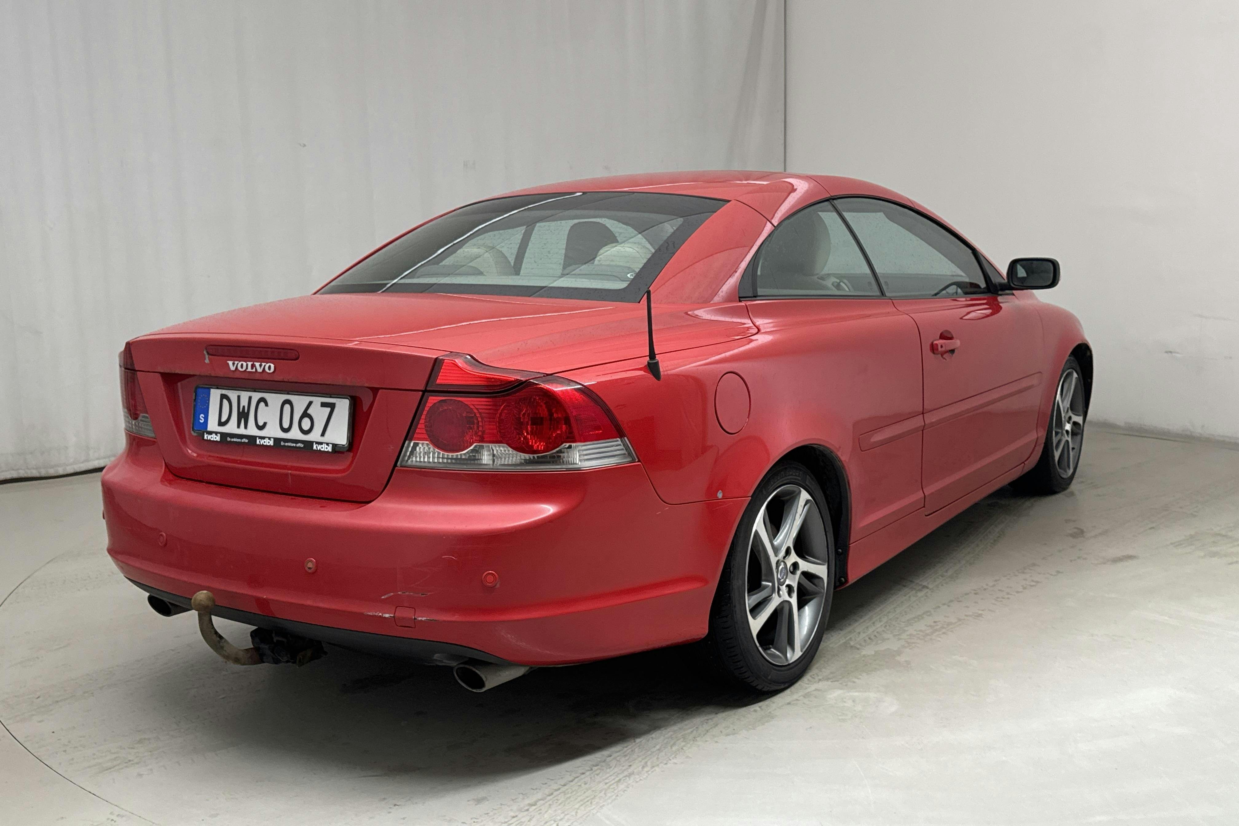 Volvo C70 D5 Cabriolet (180hk) - 33 265 mil - Automat - röd - 2007