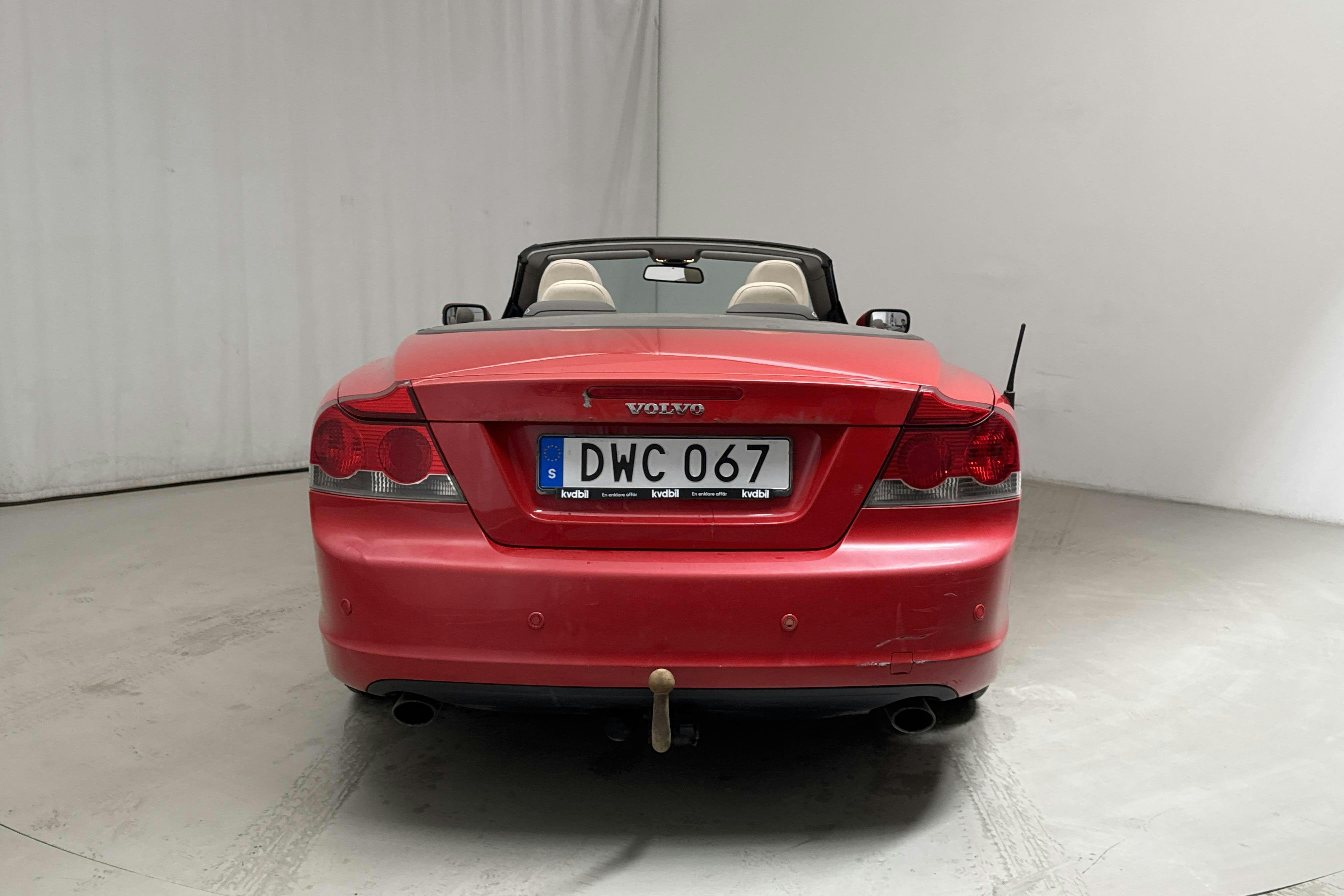 Volvo C70 D5 Cabriolet (180hk) - 33 265 mil - Automat - röd - 2007