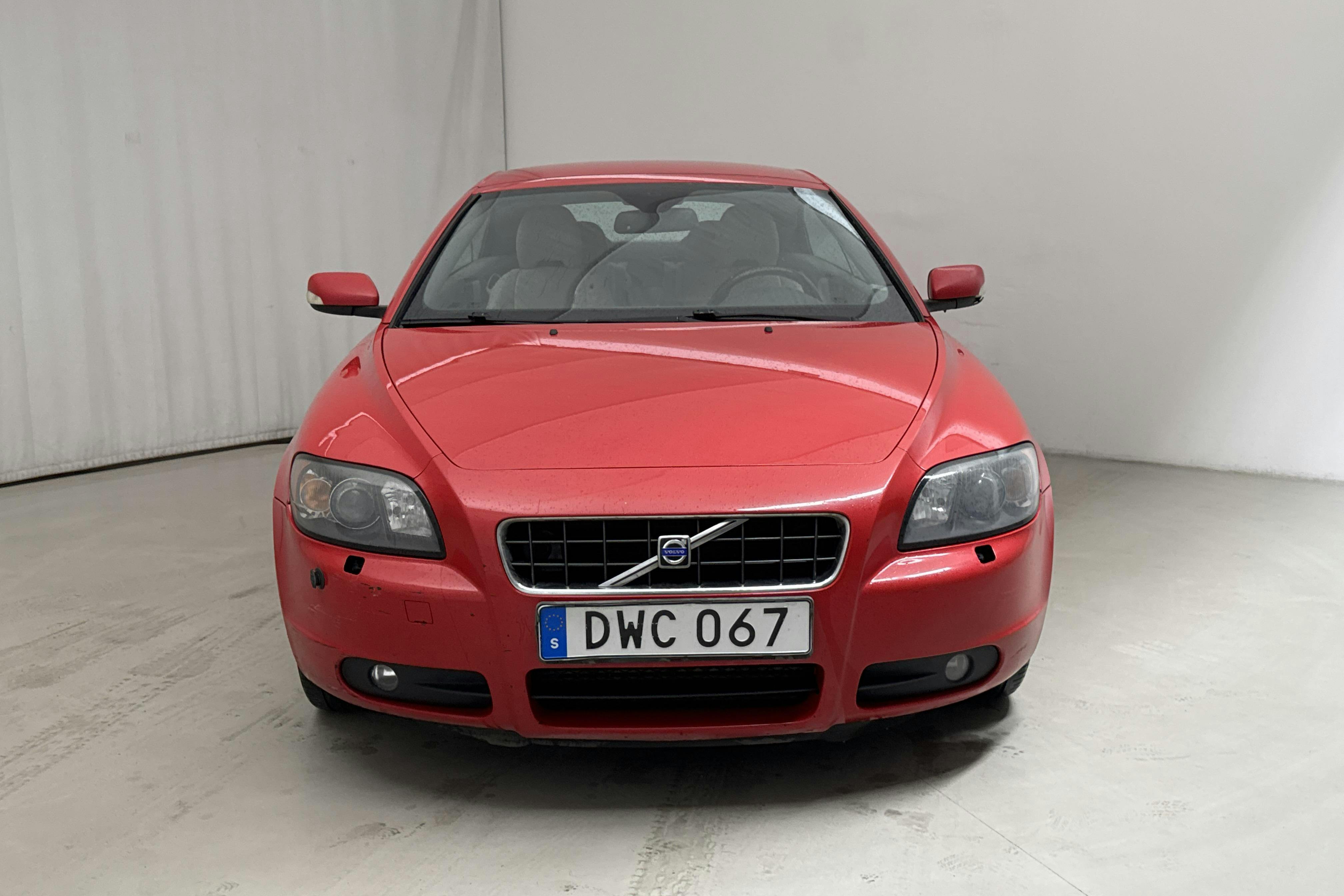 Volvo C70 D5 Cabriolet (180hk) - 33 265 mil - Automat - röd - 2007