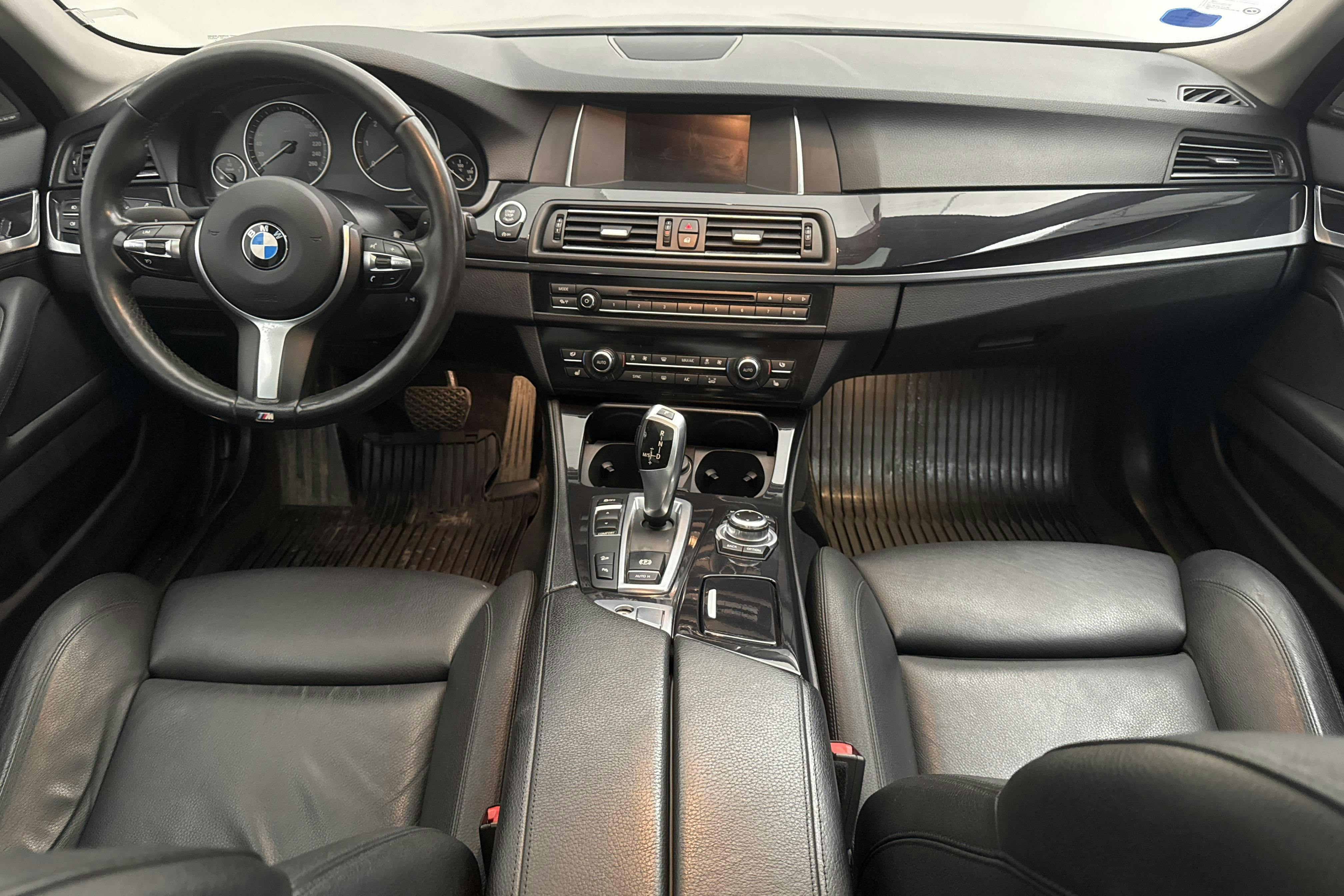 BMW 520d xDrive Sedan, F10 (190hk) - 14 510 mil - Automat - svart - 2016