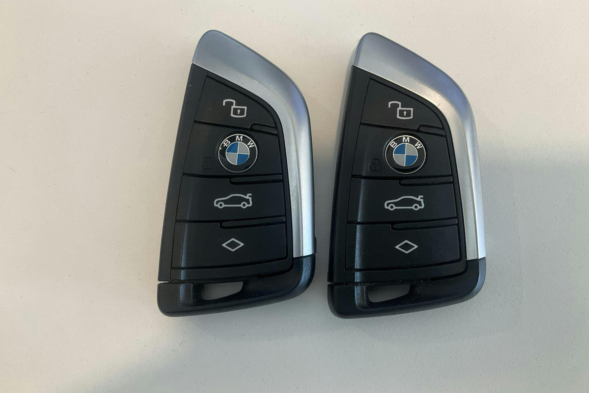 BMW 330e Touring, G21 (292hk) - 5 120 mil - Automat - svart - 2021