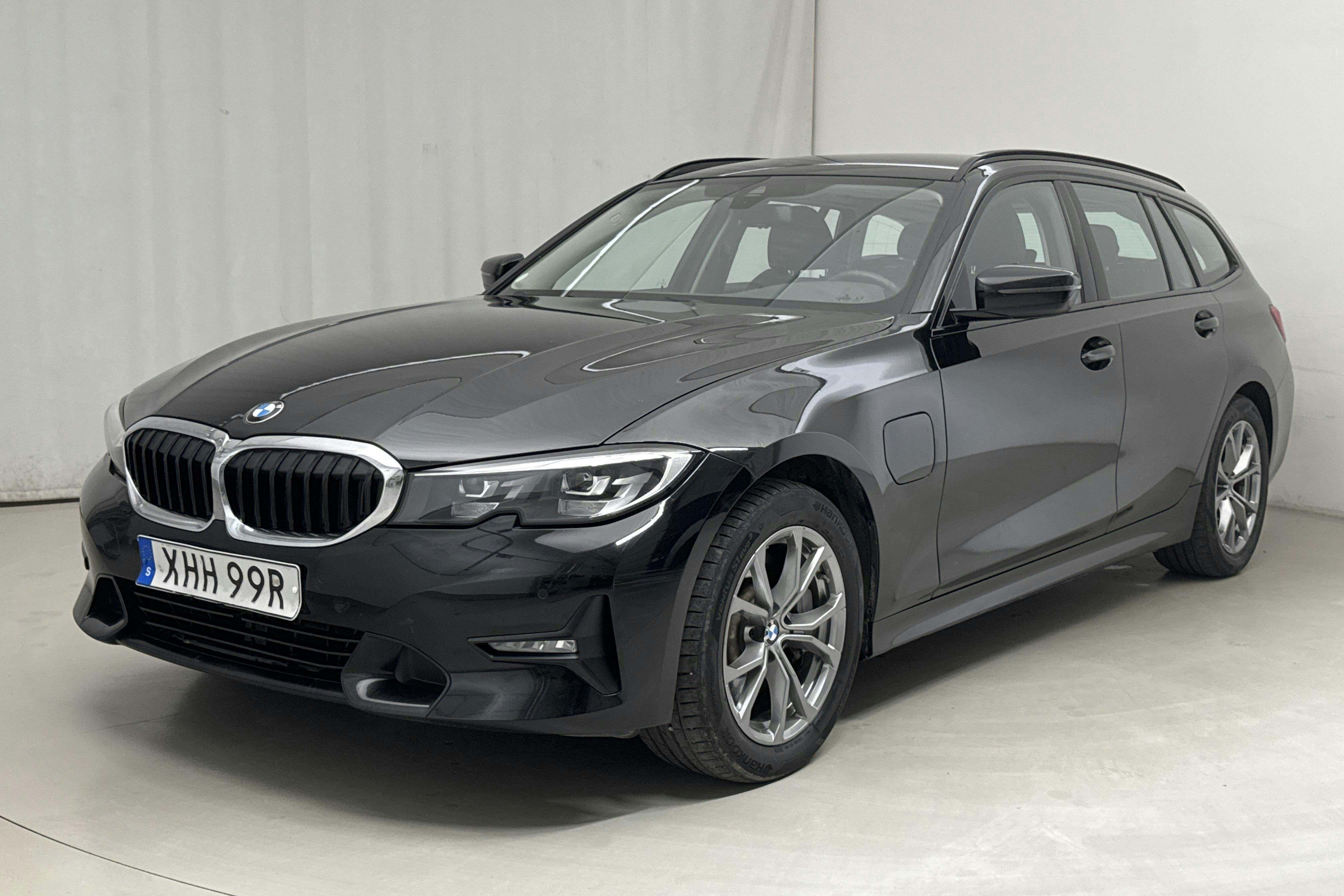 BMW 330e Touring, G21 (292hk) - 5 120 mil - Automat - svart - 2021