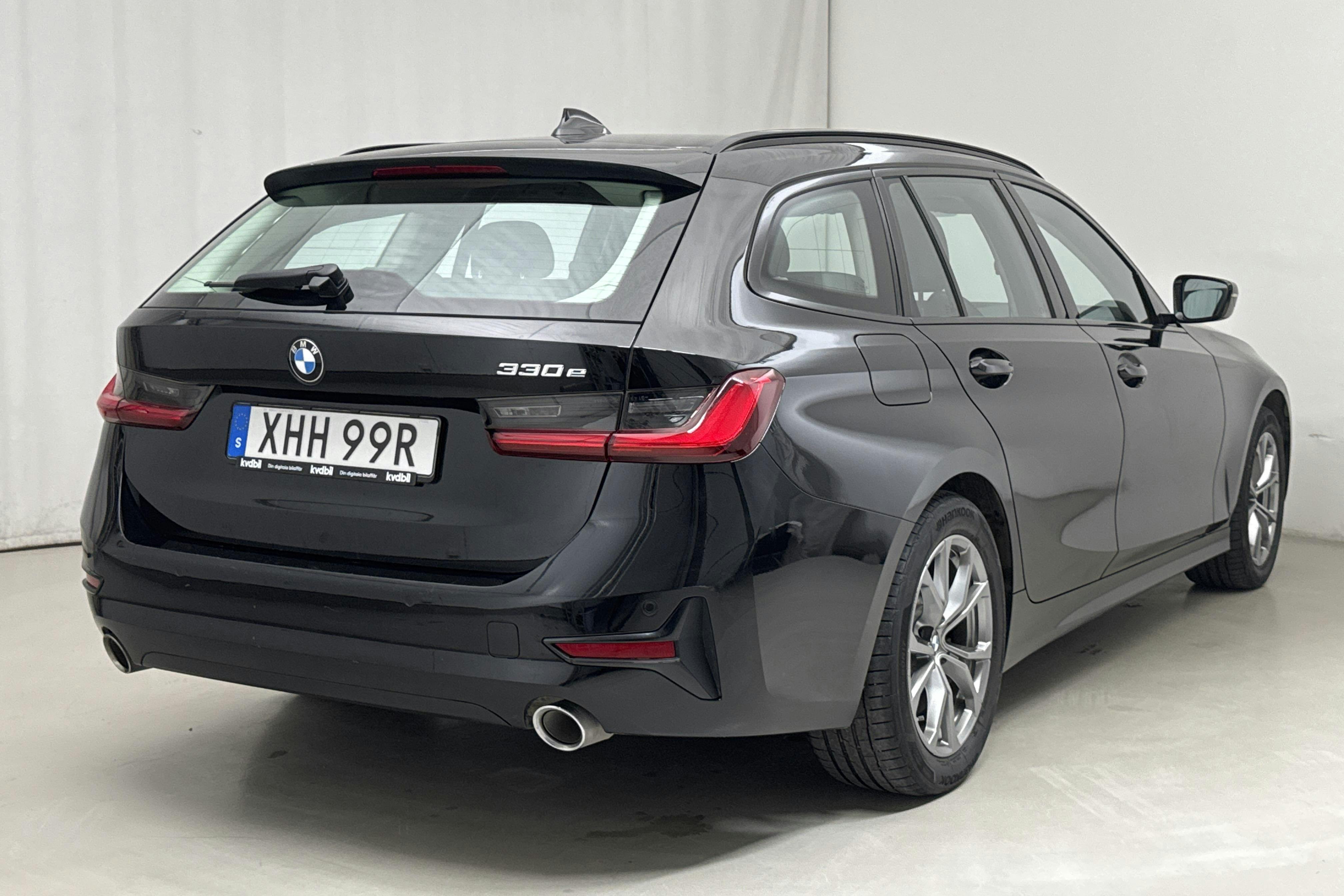 BMW 330e Touring, G21 (292hk) - 5 120 mil - Automat - svart - 2021