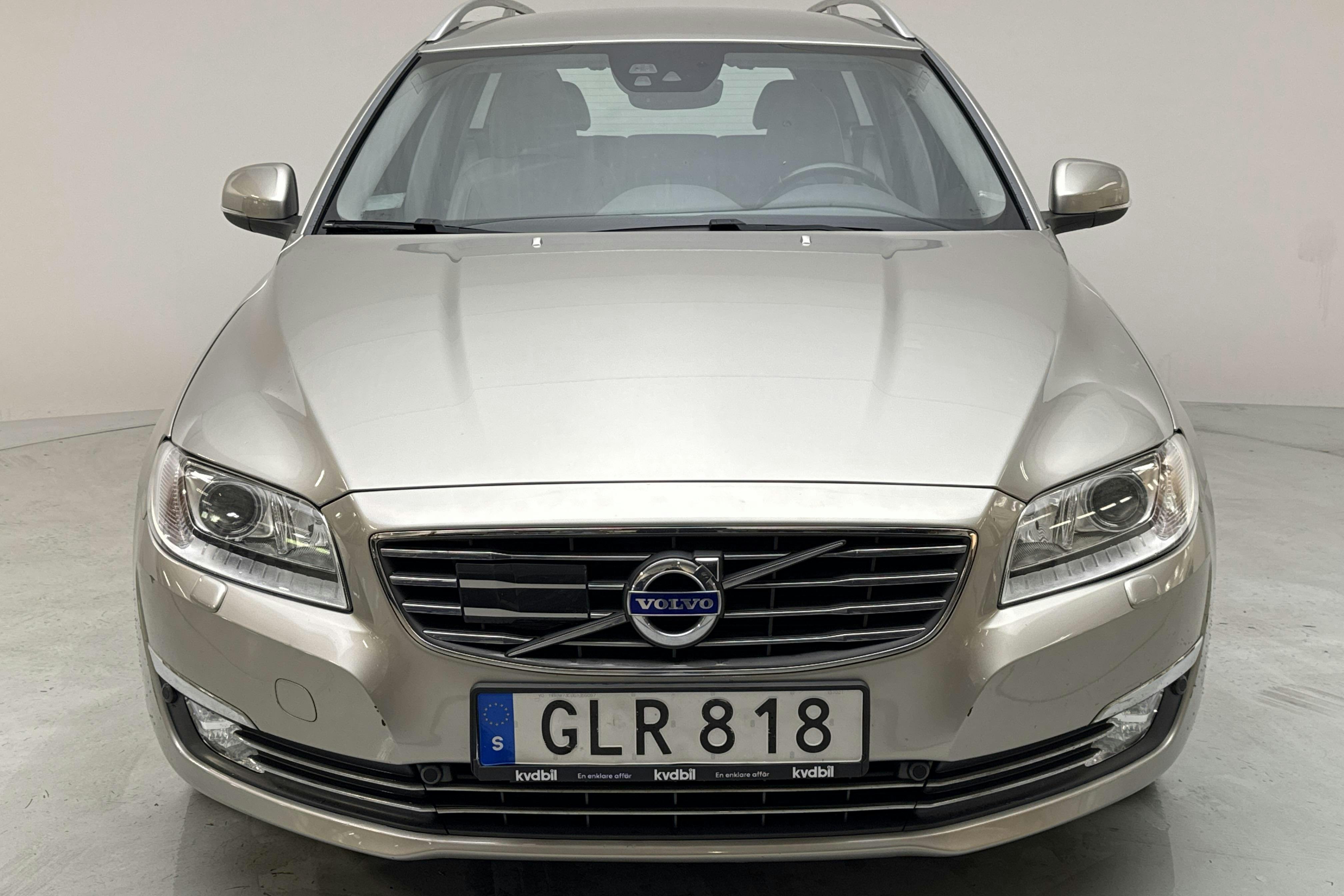 Volvo V70 II D4 (181hk) - 6 481 mil - Automat - Light Brown - 2016