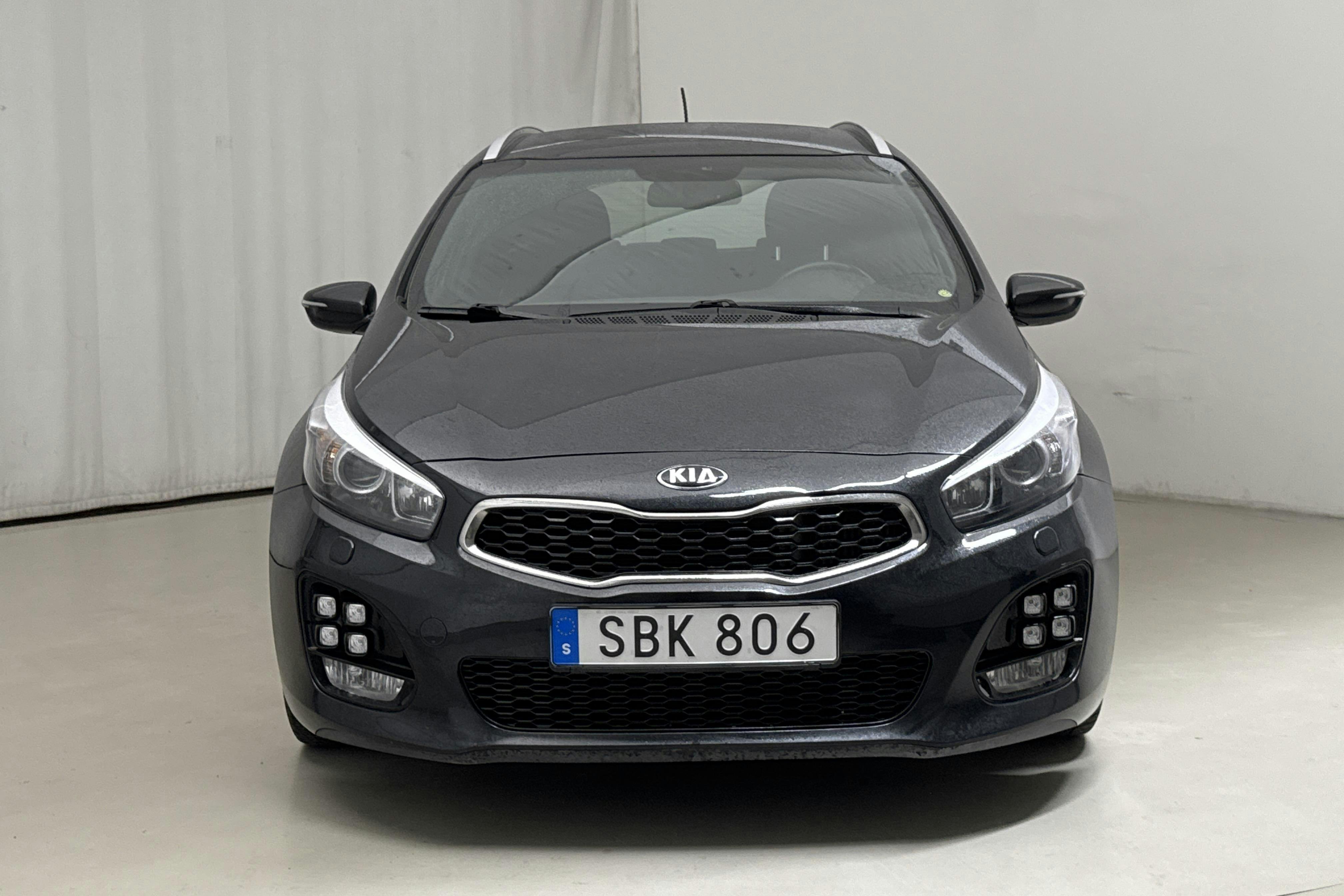 KIA Cee'd 1.6 CRDi SW (136hk) - 8 530 mil - Manuell - svart - 2016